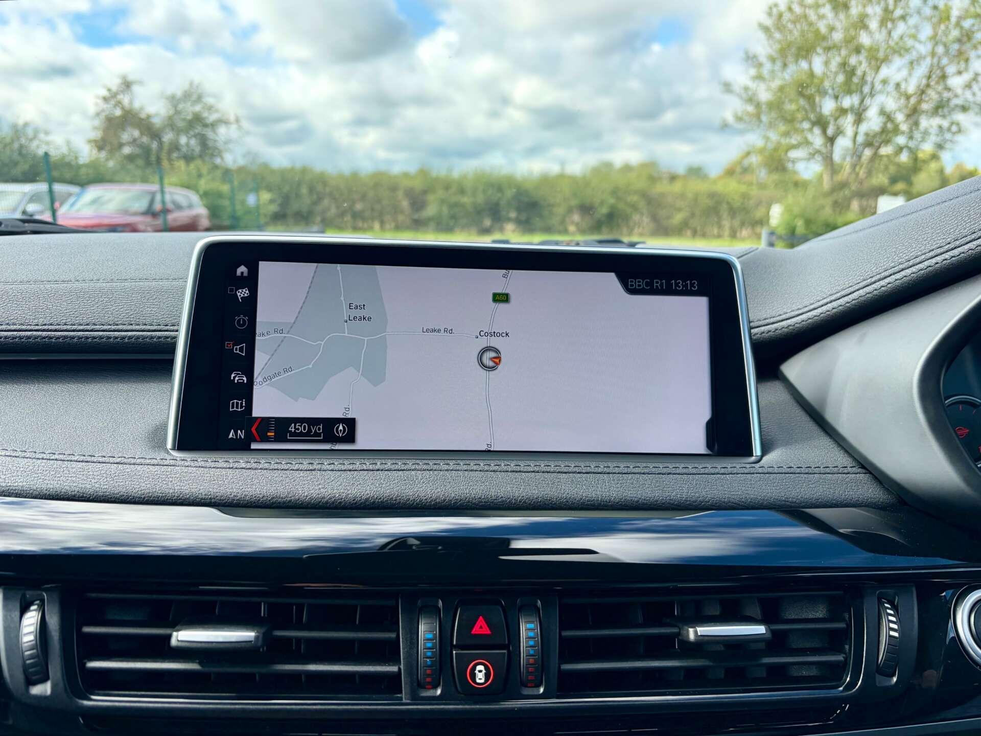 BMW X6 view 57