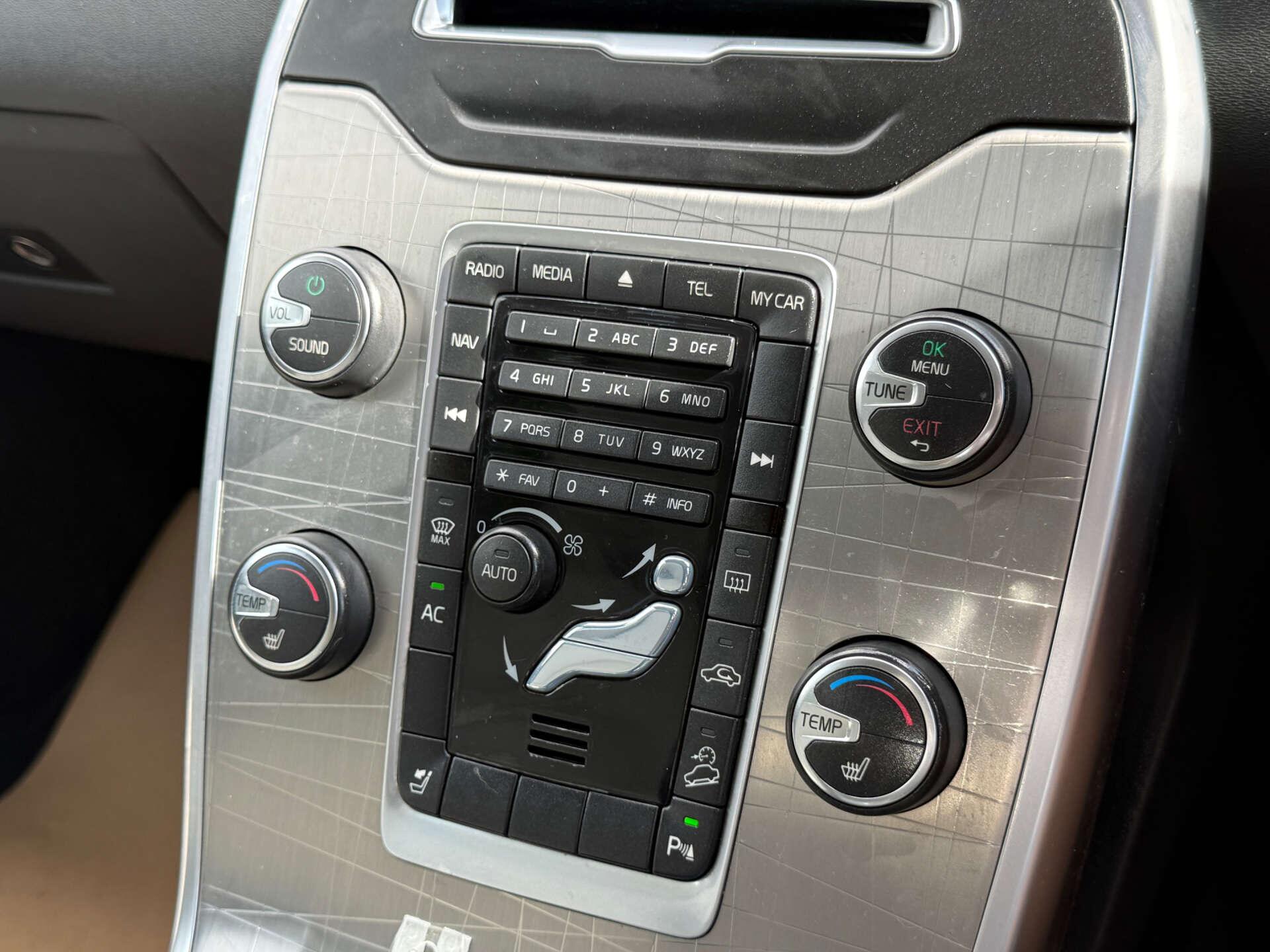 Volvo XC70 view 59