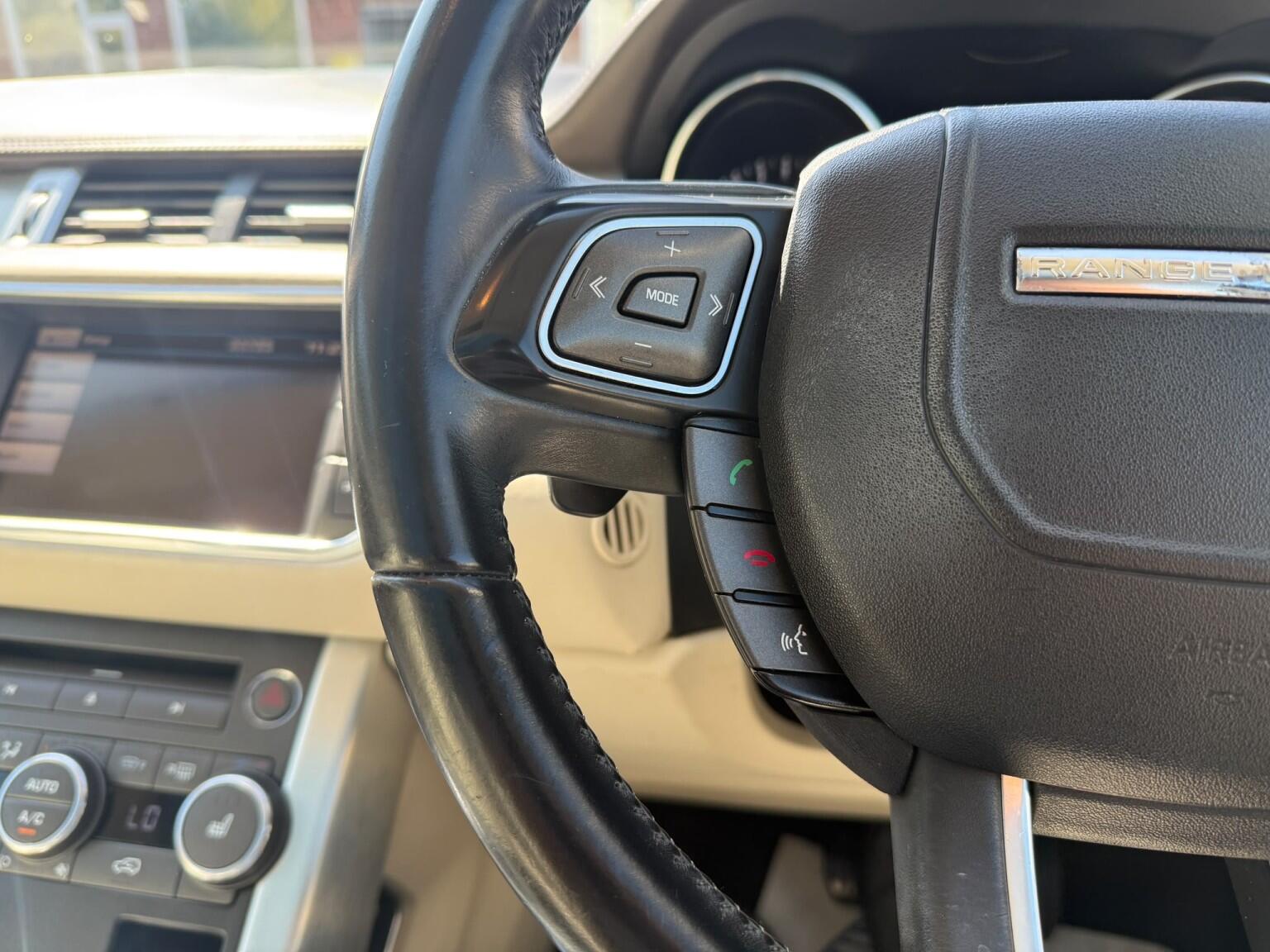 Land Rover Range Rover Evoque view 19