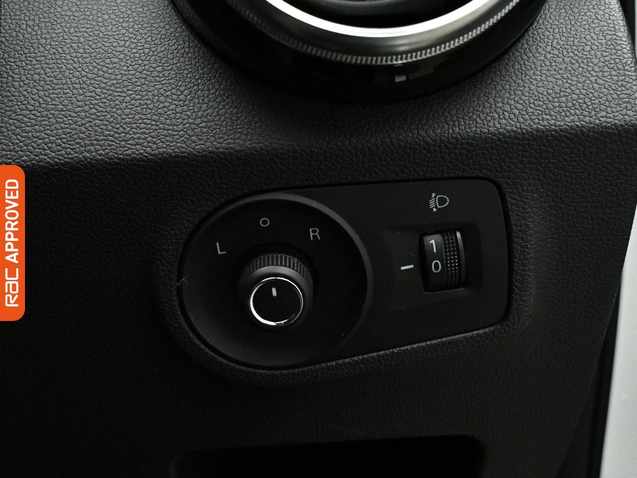 MG ZS view 18