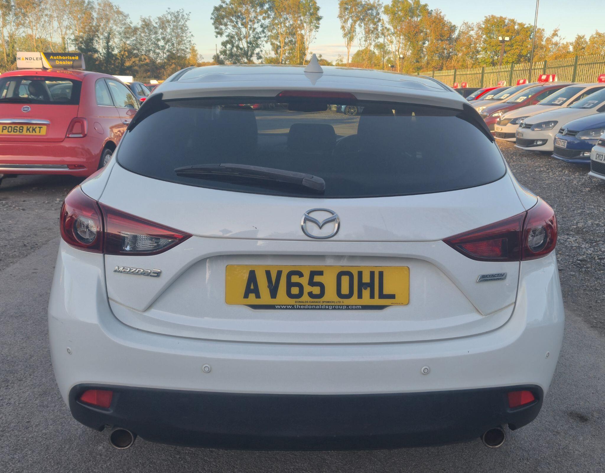 Mazda Mazda3 view 19