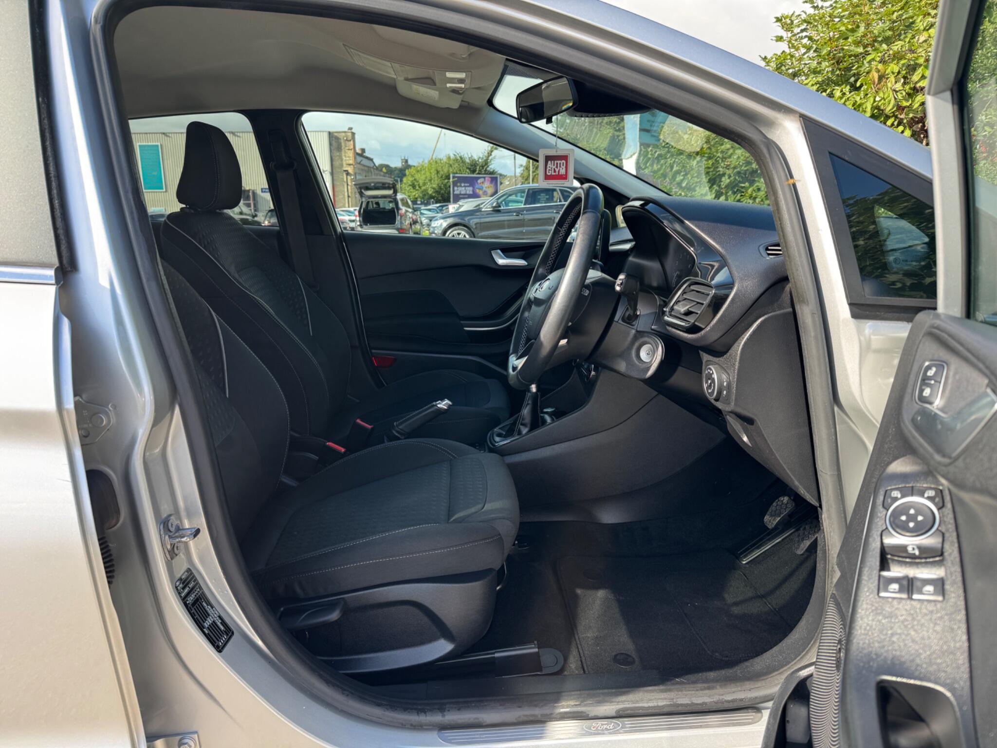 Ford Fiesta view 32