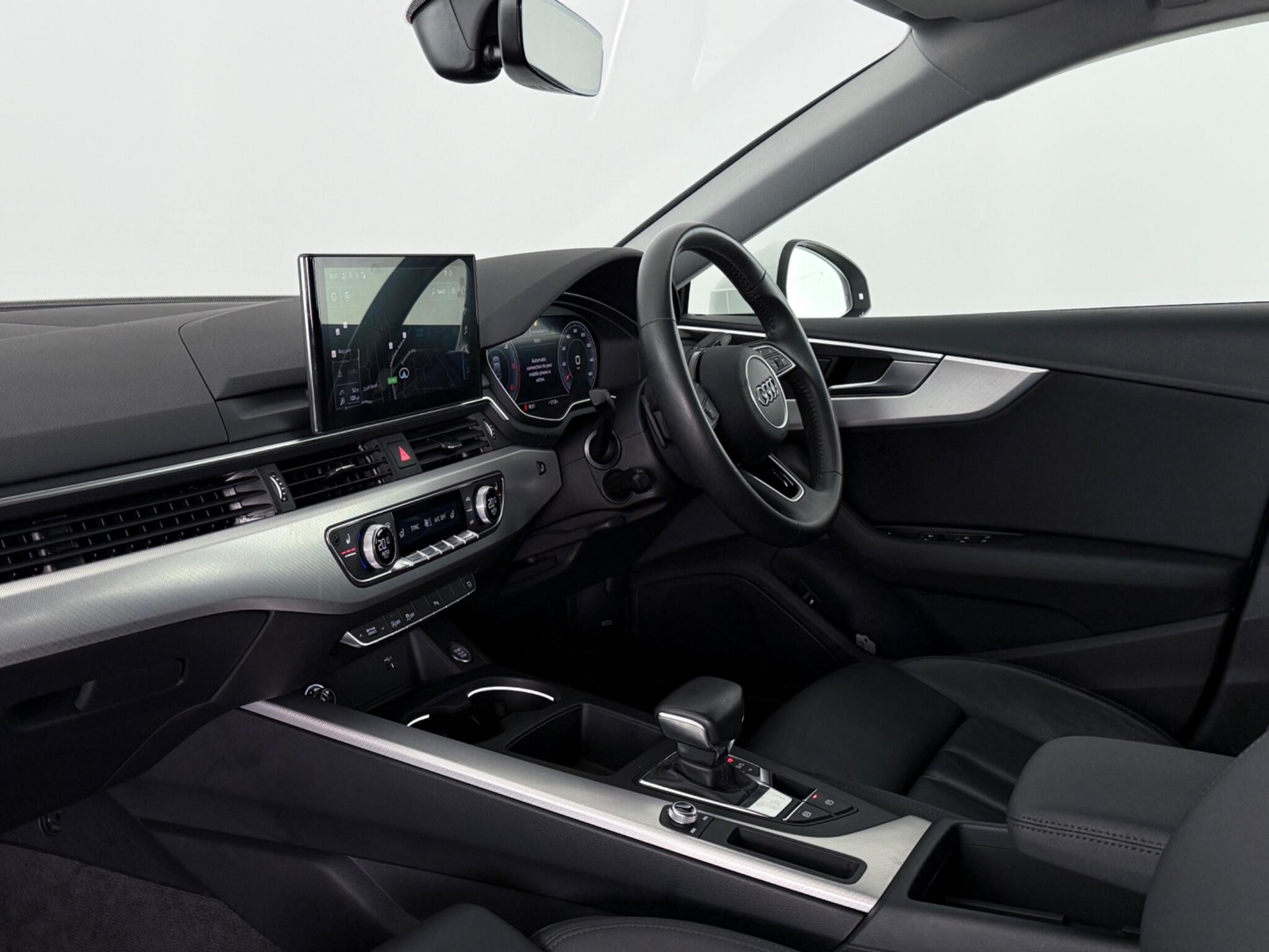 Audi A5 view 4