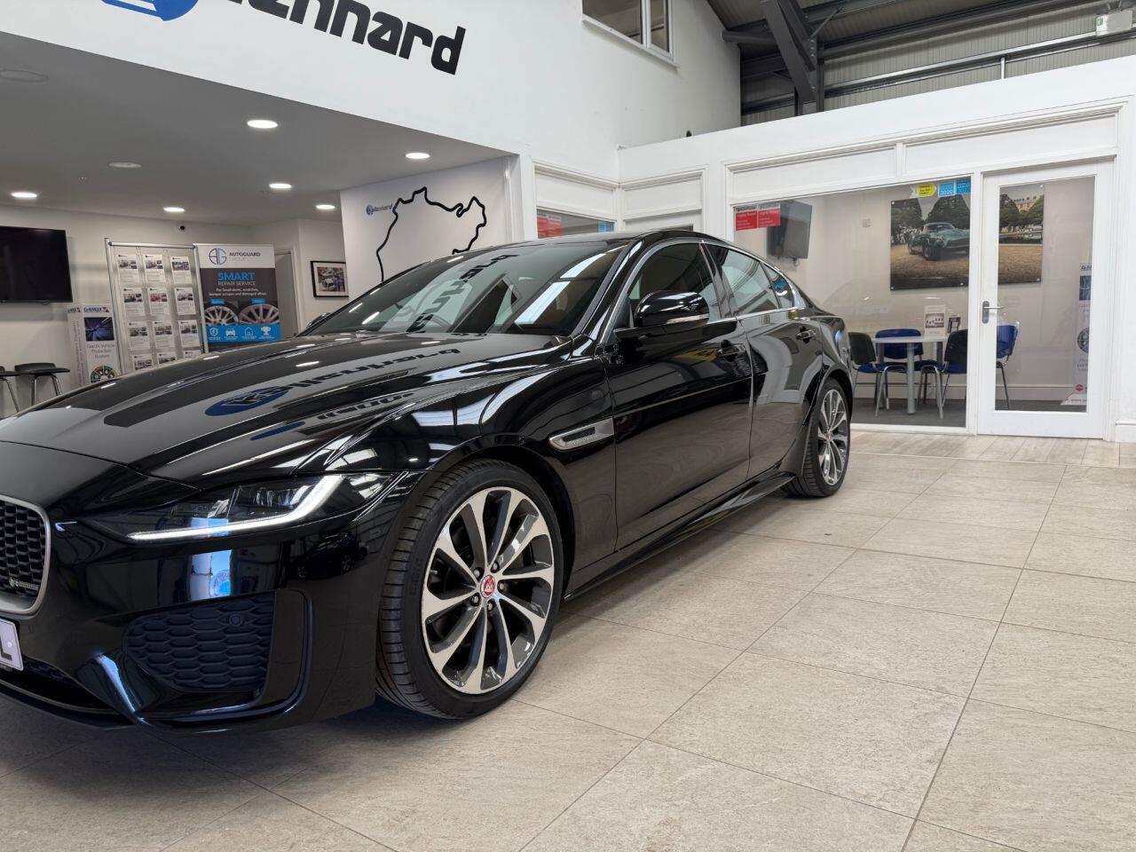 Jaguar Xe view 6