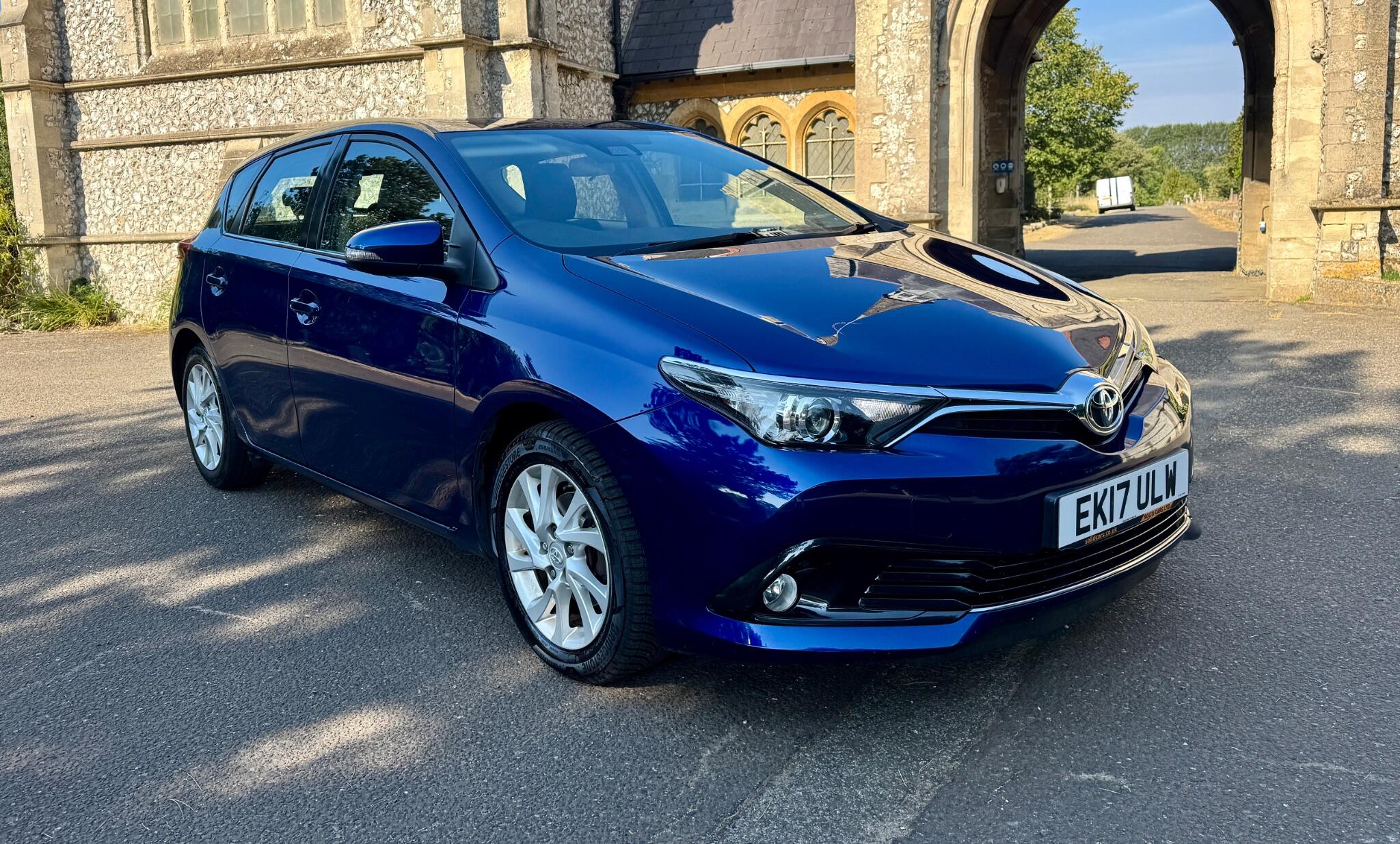 Toyota Auris view 6