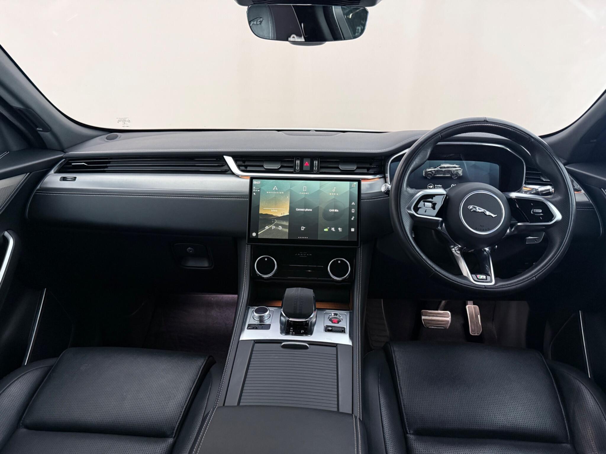 Jaguar F-Pace view 18