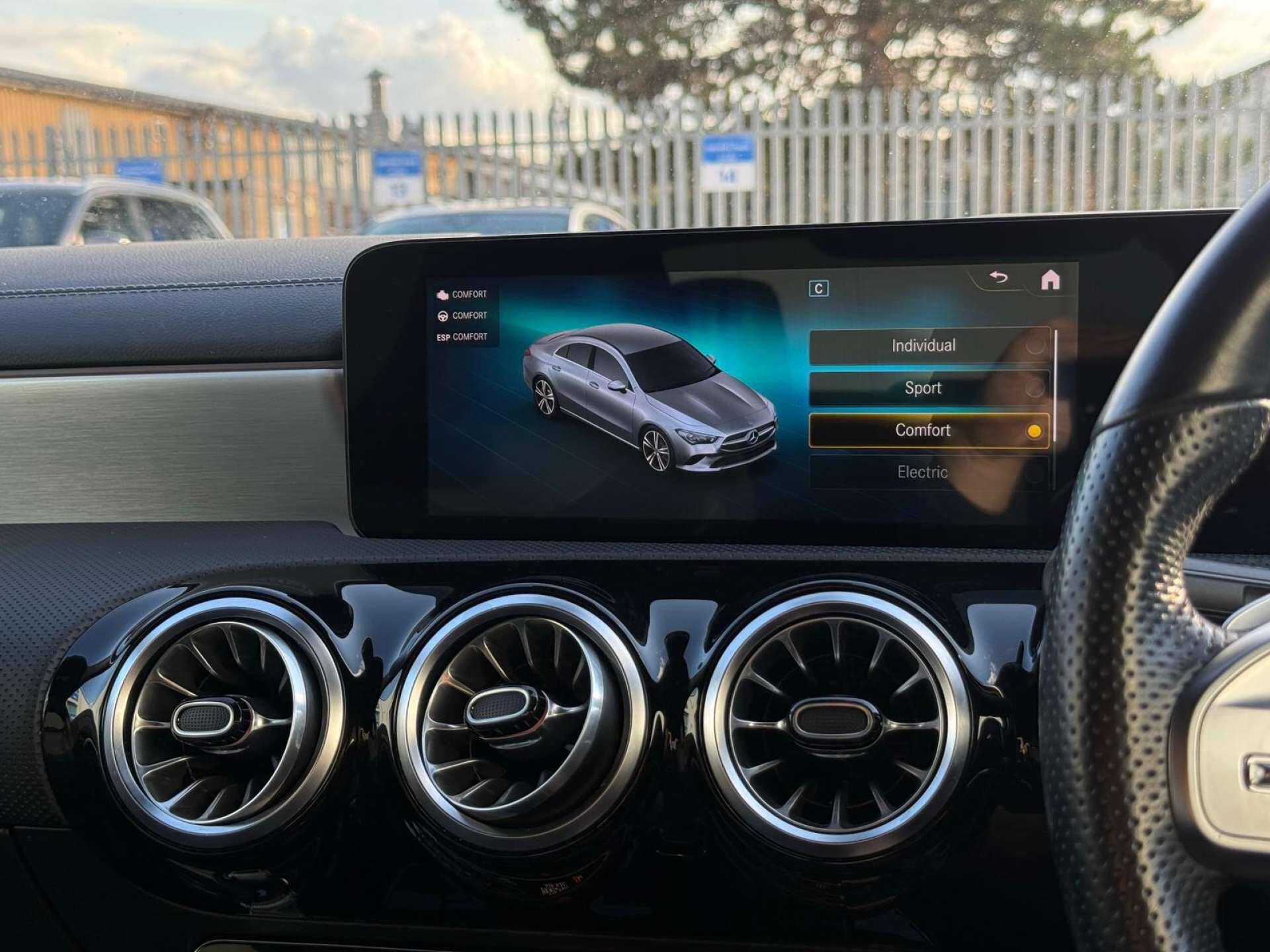 Mercedes-Benz Cla view 72