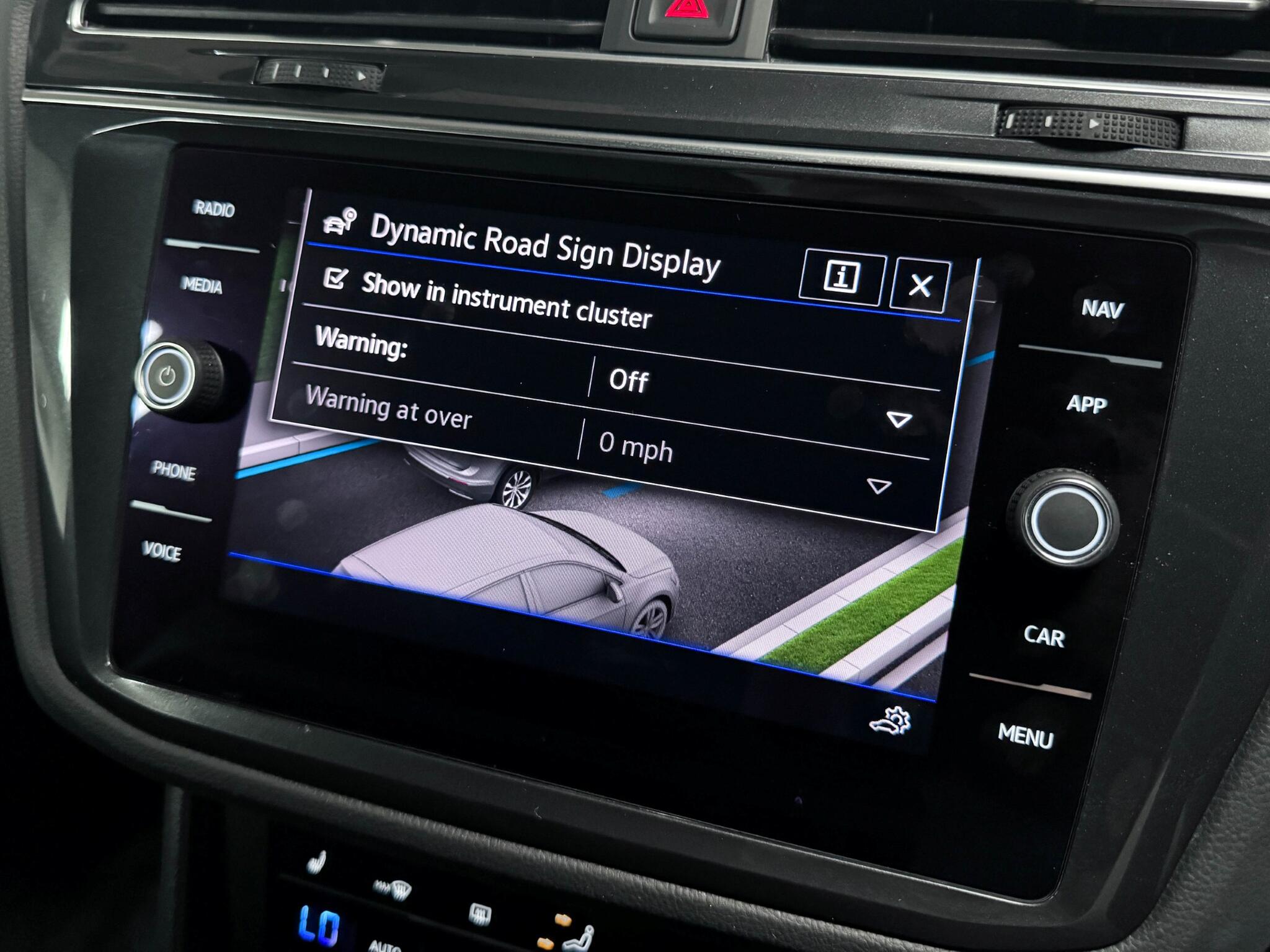 Volkswagen Tiguan view 51