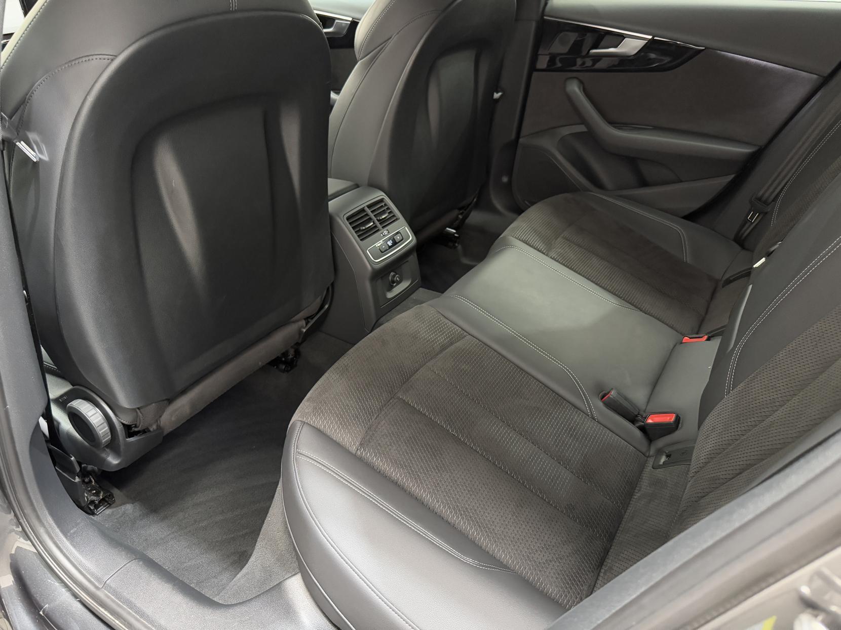 Audi A4 Avant view 44