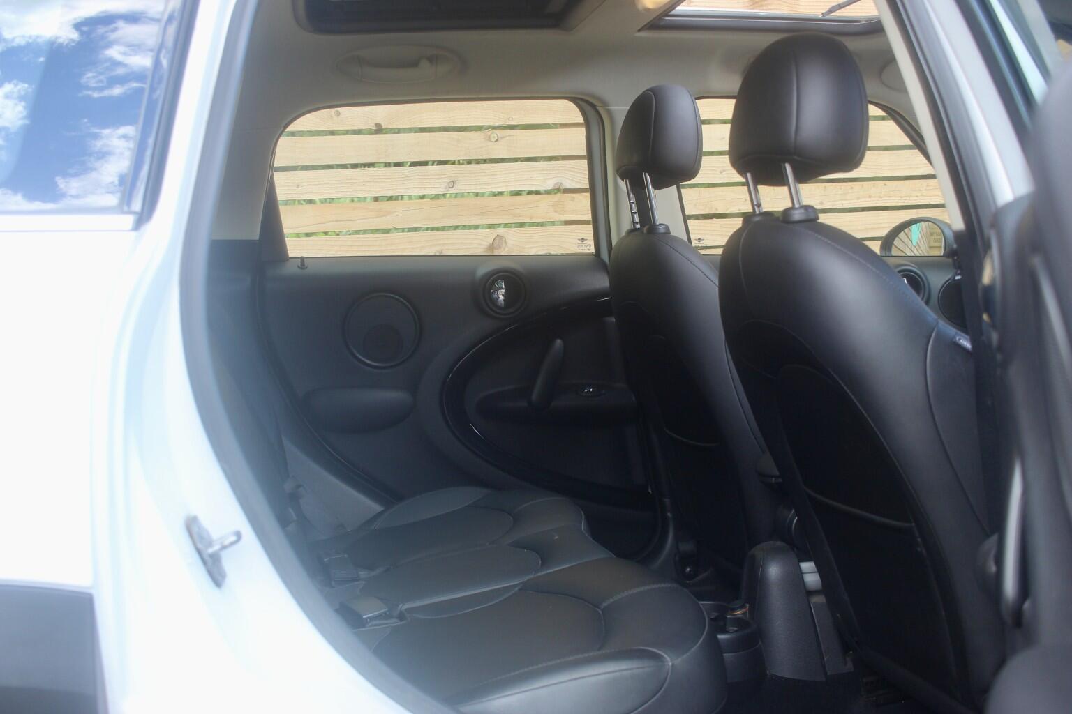 Mini Countryman view 11