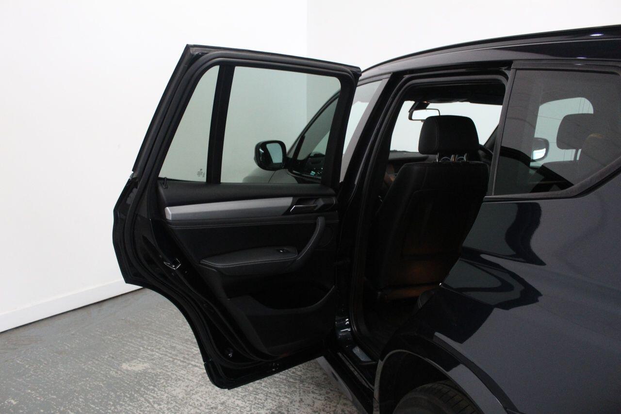 BMW X3 view 28