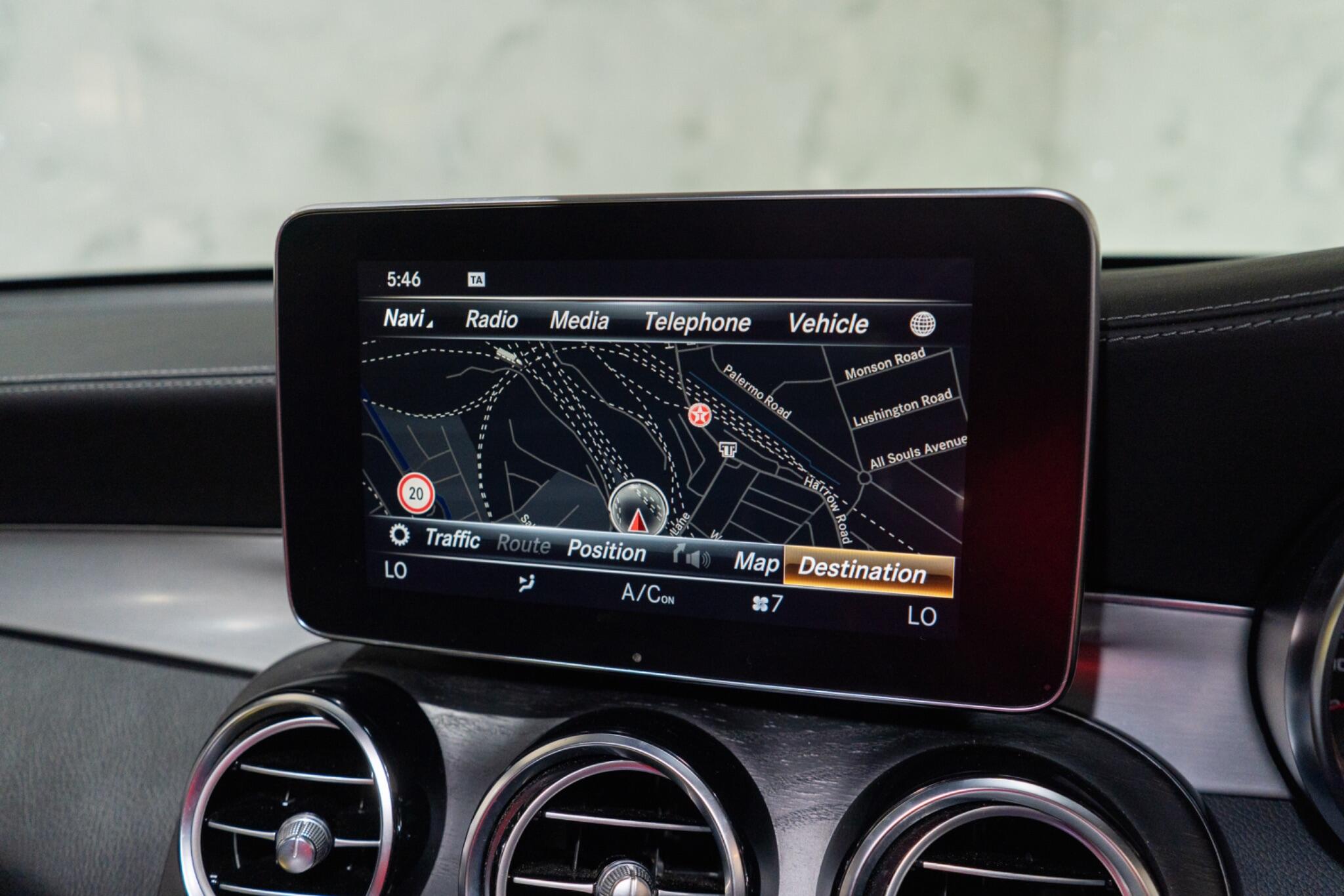 Mercedes-Benz GLC view 25