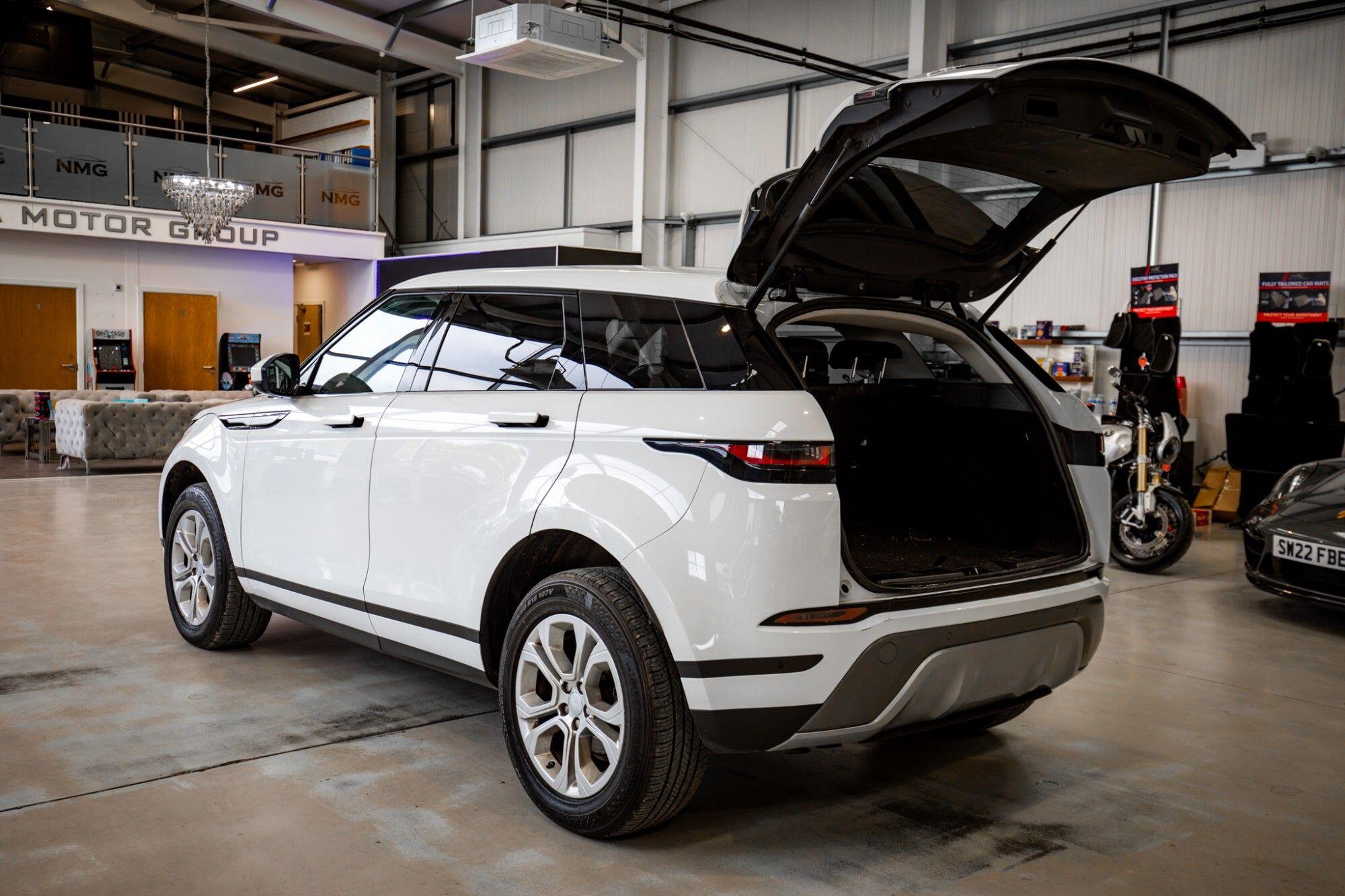 Land Rover Range Rover Evoque view 29