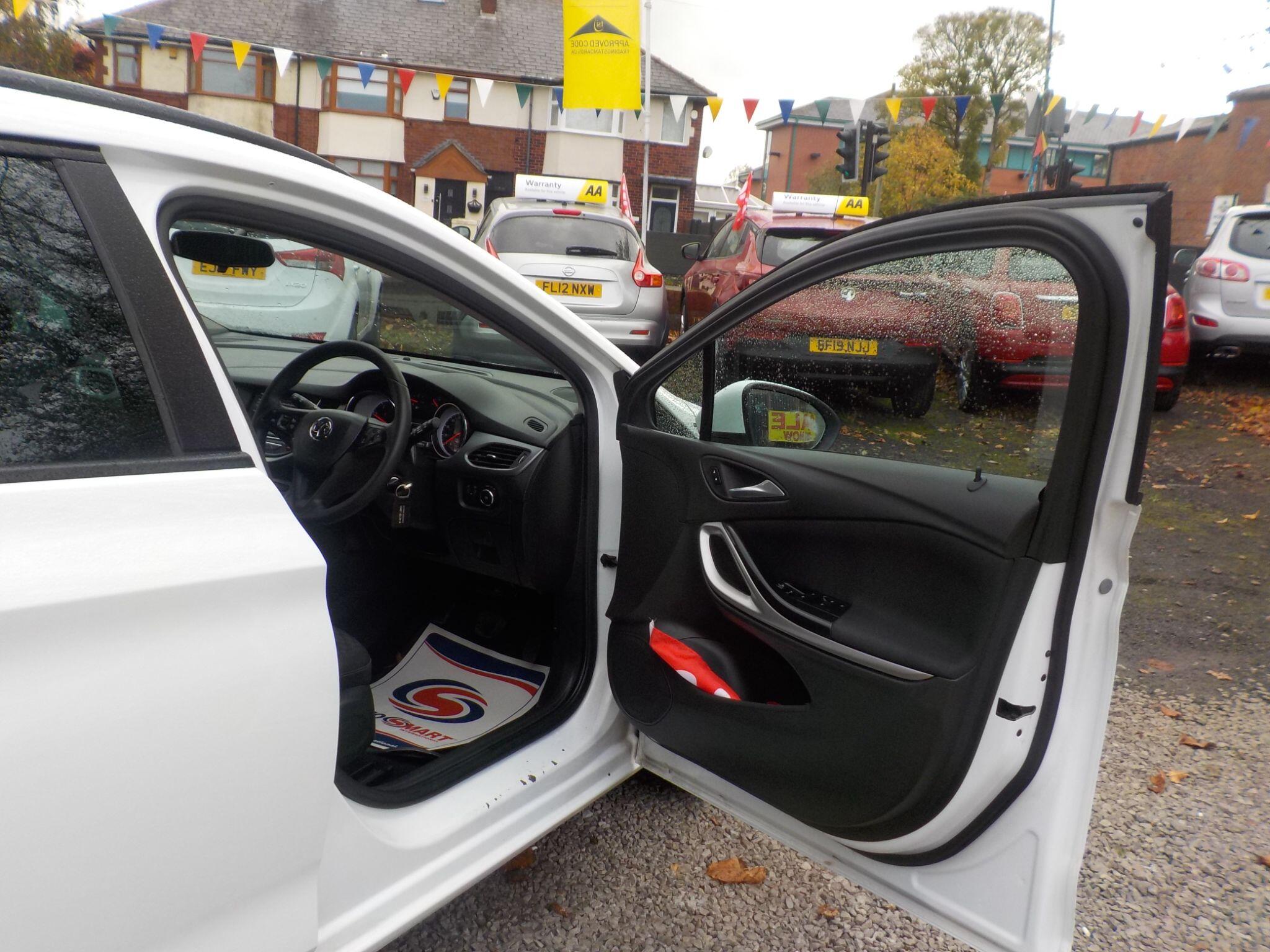Vauxhall Astra 1.5 Turbo D SE Sports Tourer Euro 6 (s/s) 5dr