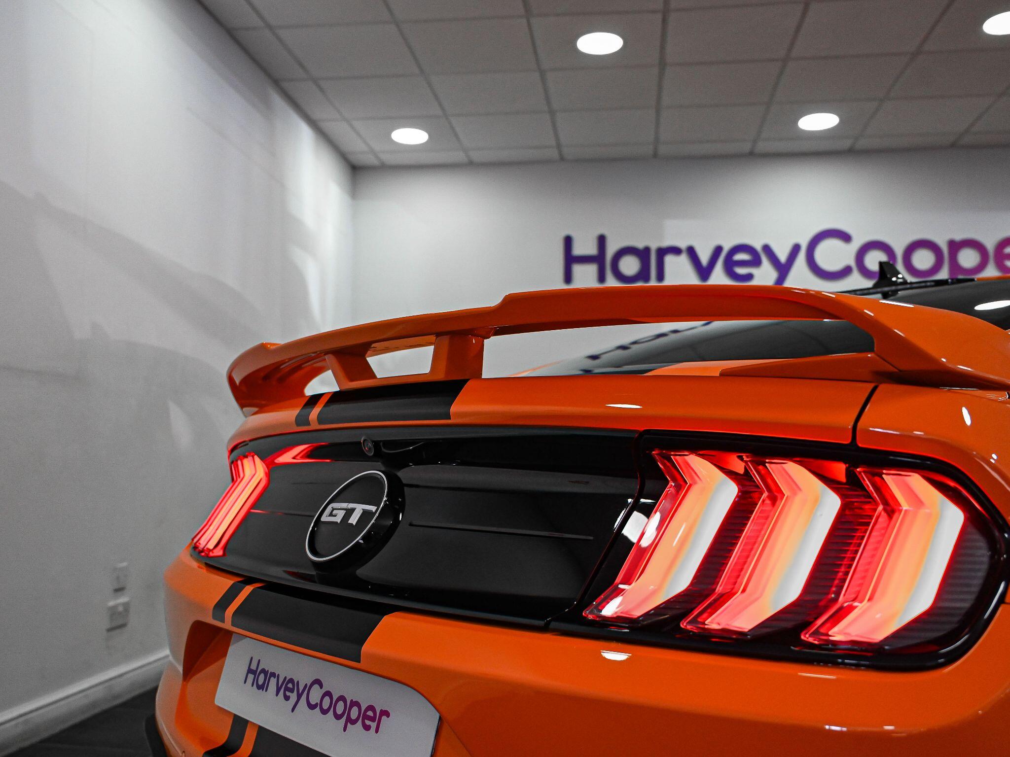 Ford Mustang view 39