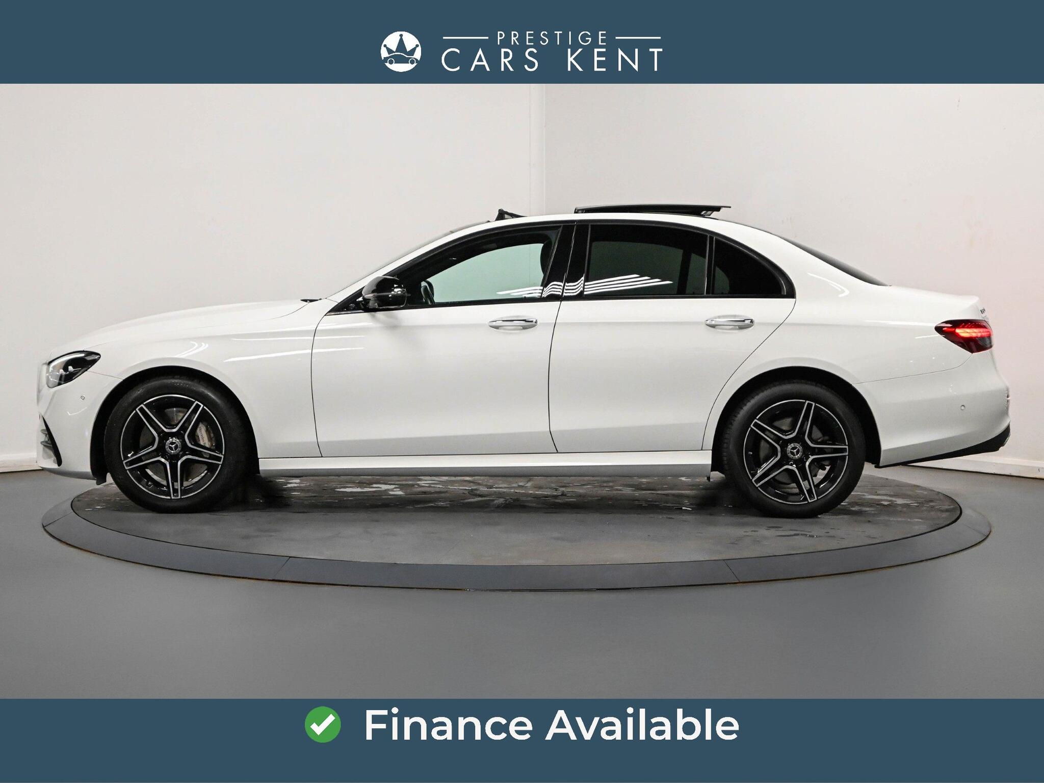 Mercedes-Benz E-Class view 4