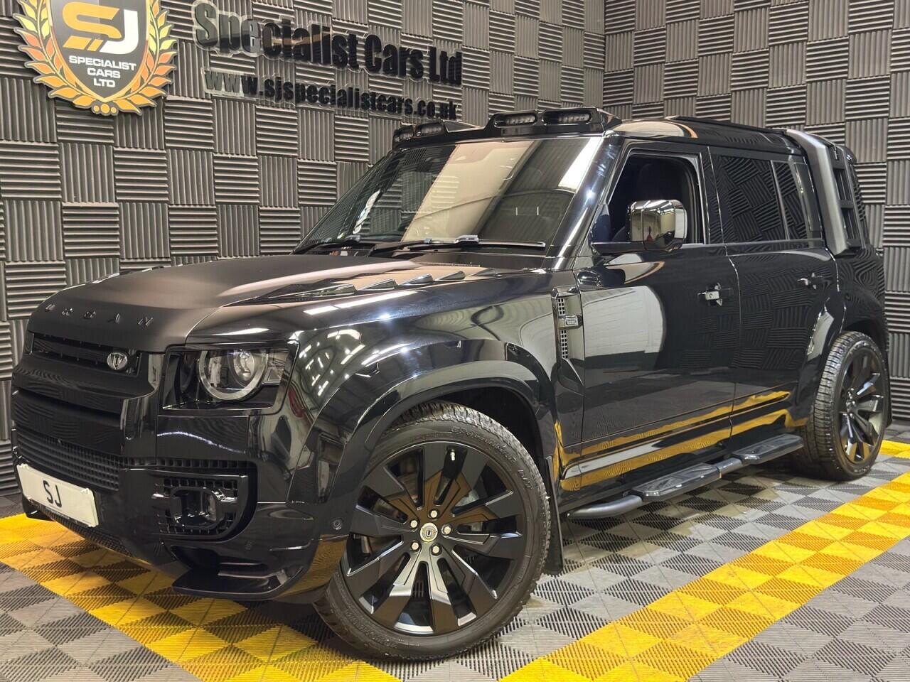 Land Rover Defender 110 view 26