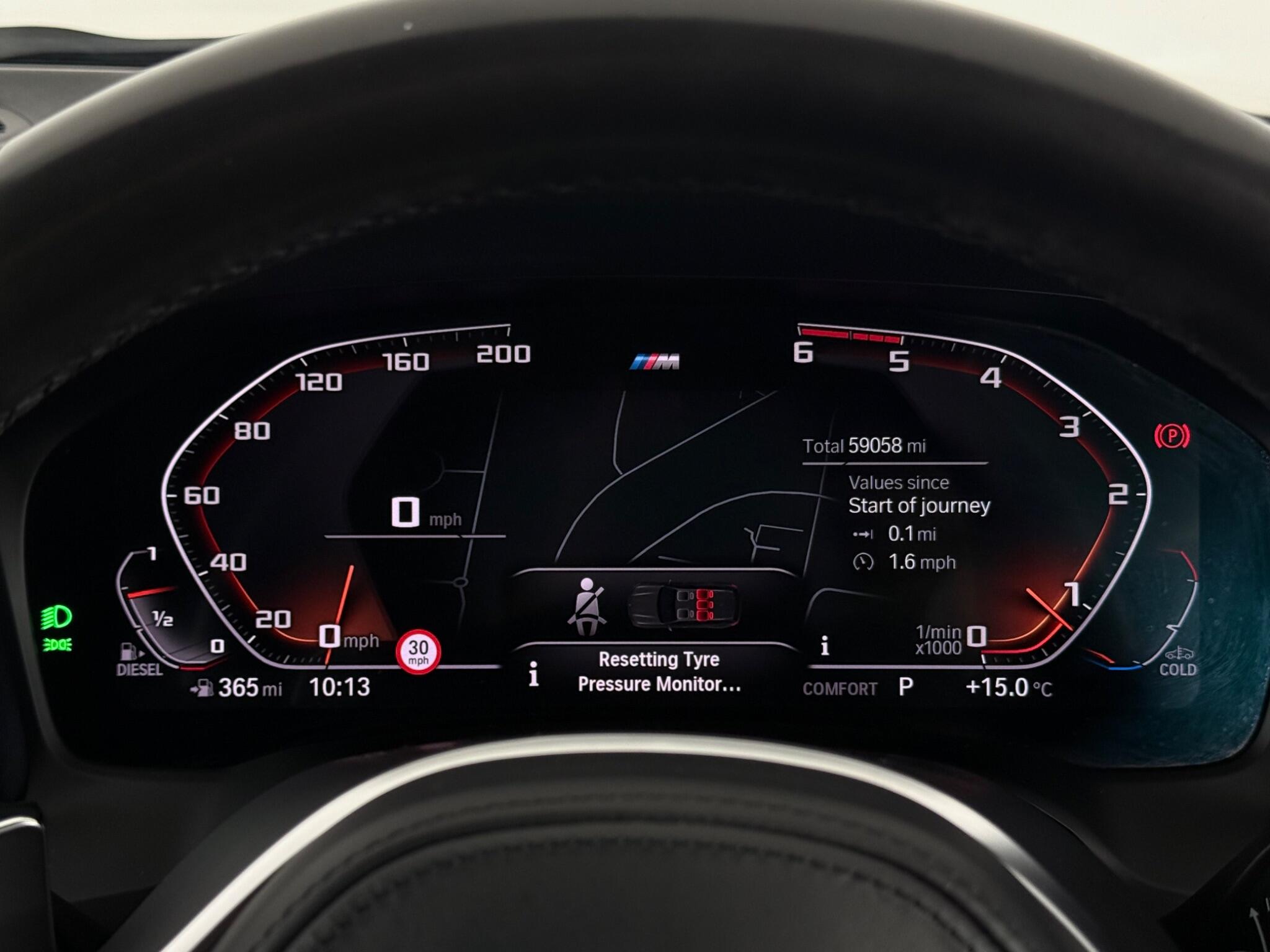 BMW 3 Series view 16