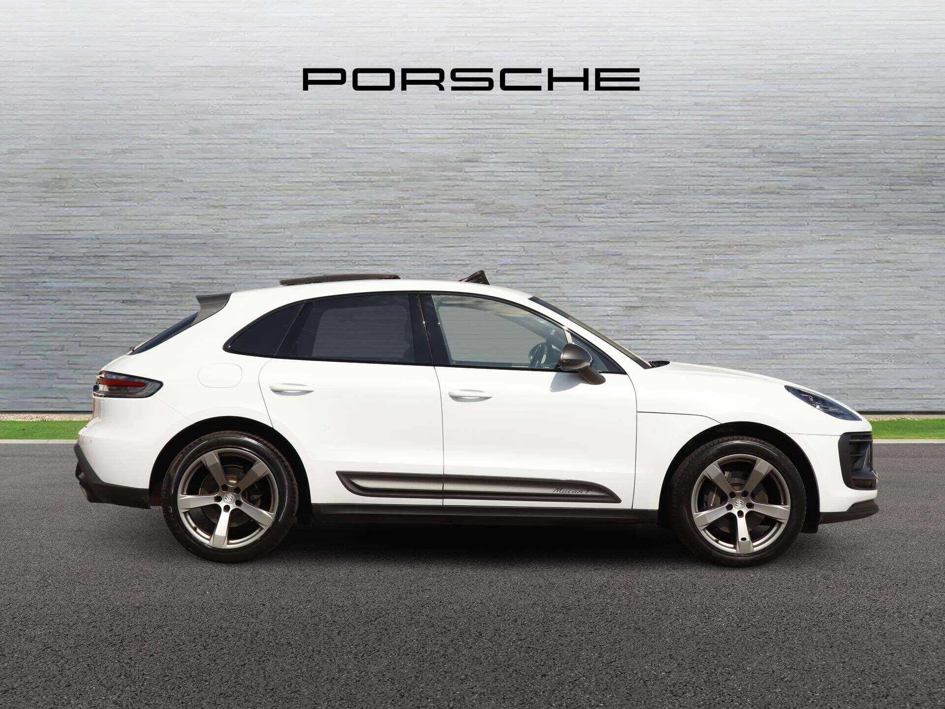 Porsche Macan view 2