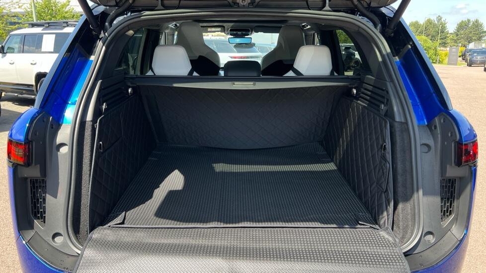 Land Rover Range Rover Sport view 10