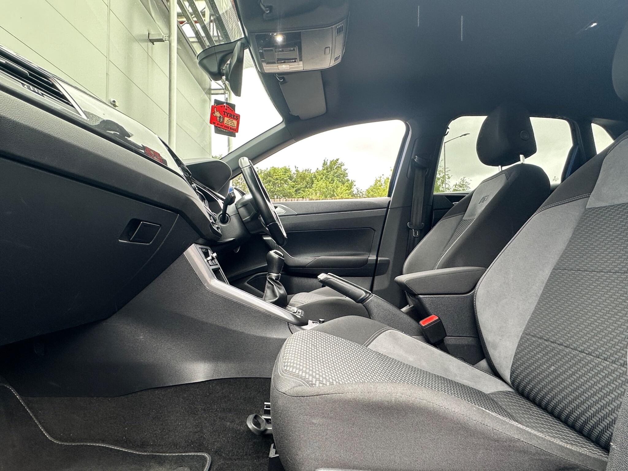 Volkswagen Polo view 29