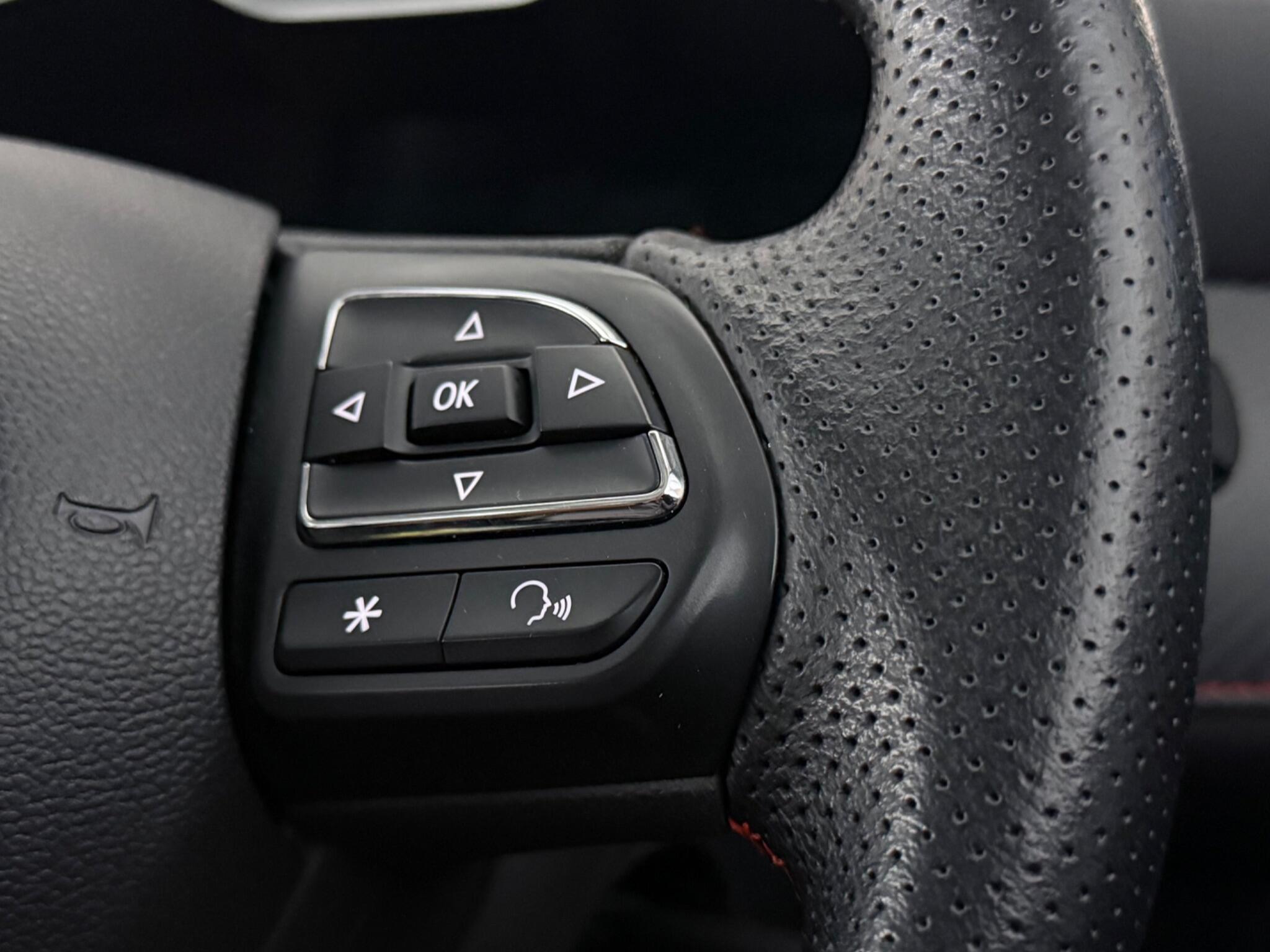 MG ZS view 16