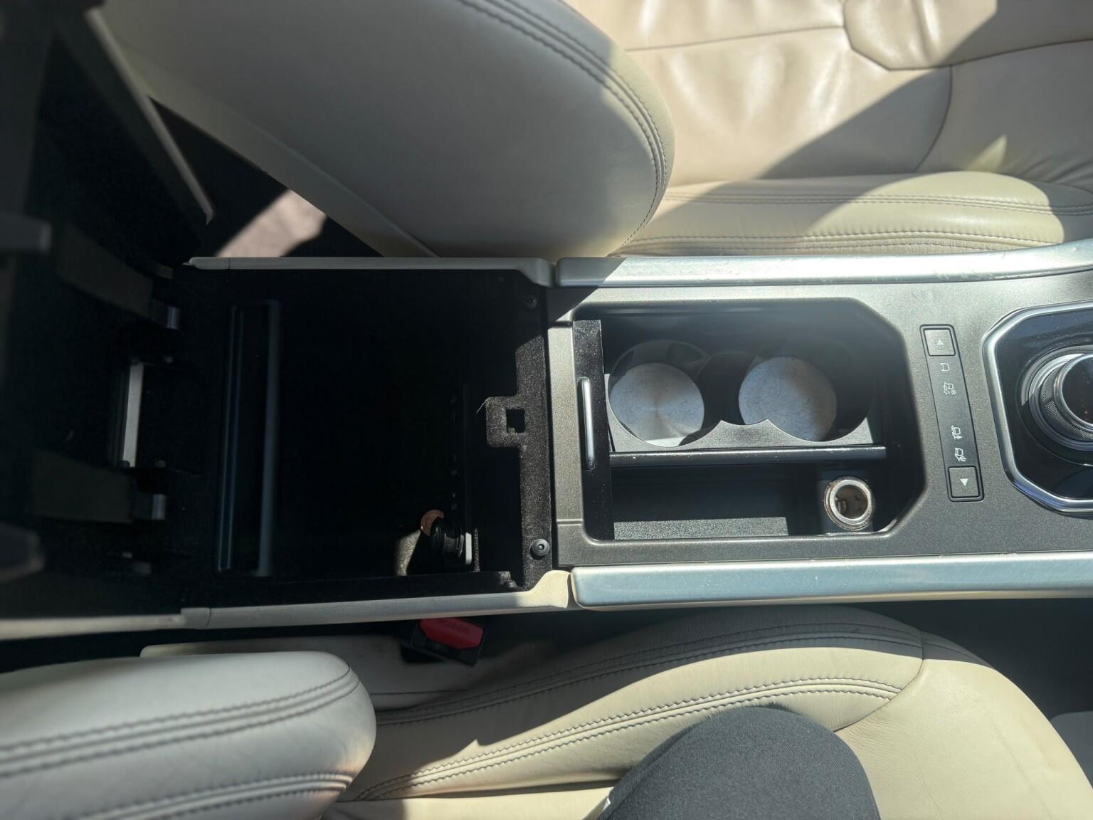 Land Rover Range Rover Evoque view 17