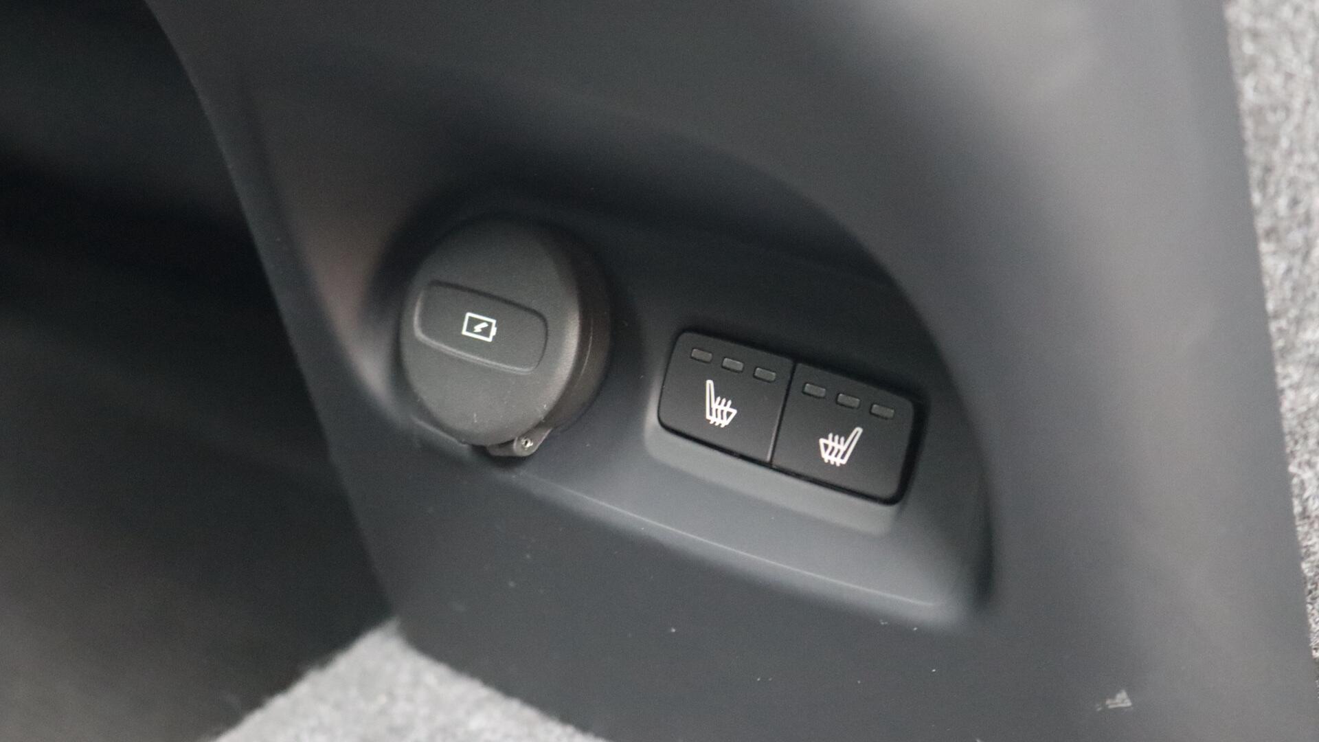 Volvo XC40 view 42