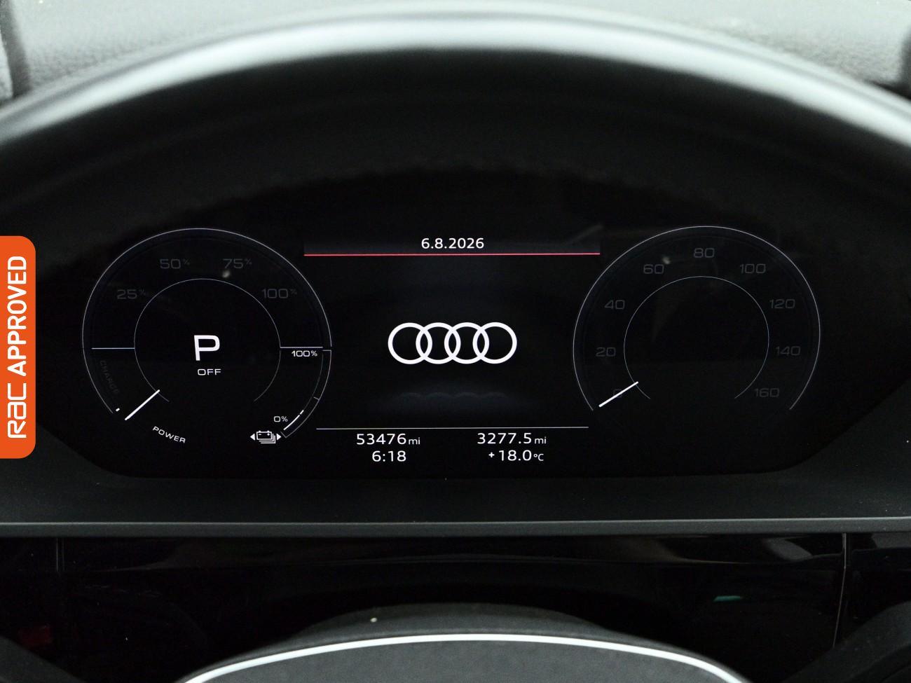 Audi E-Tron view 12