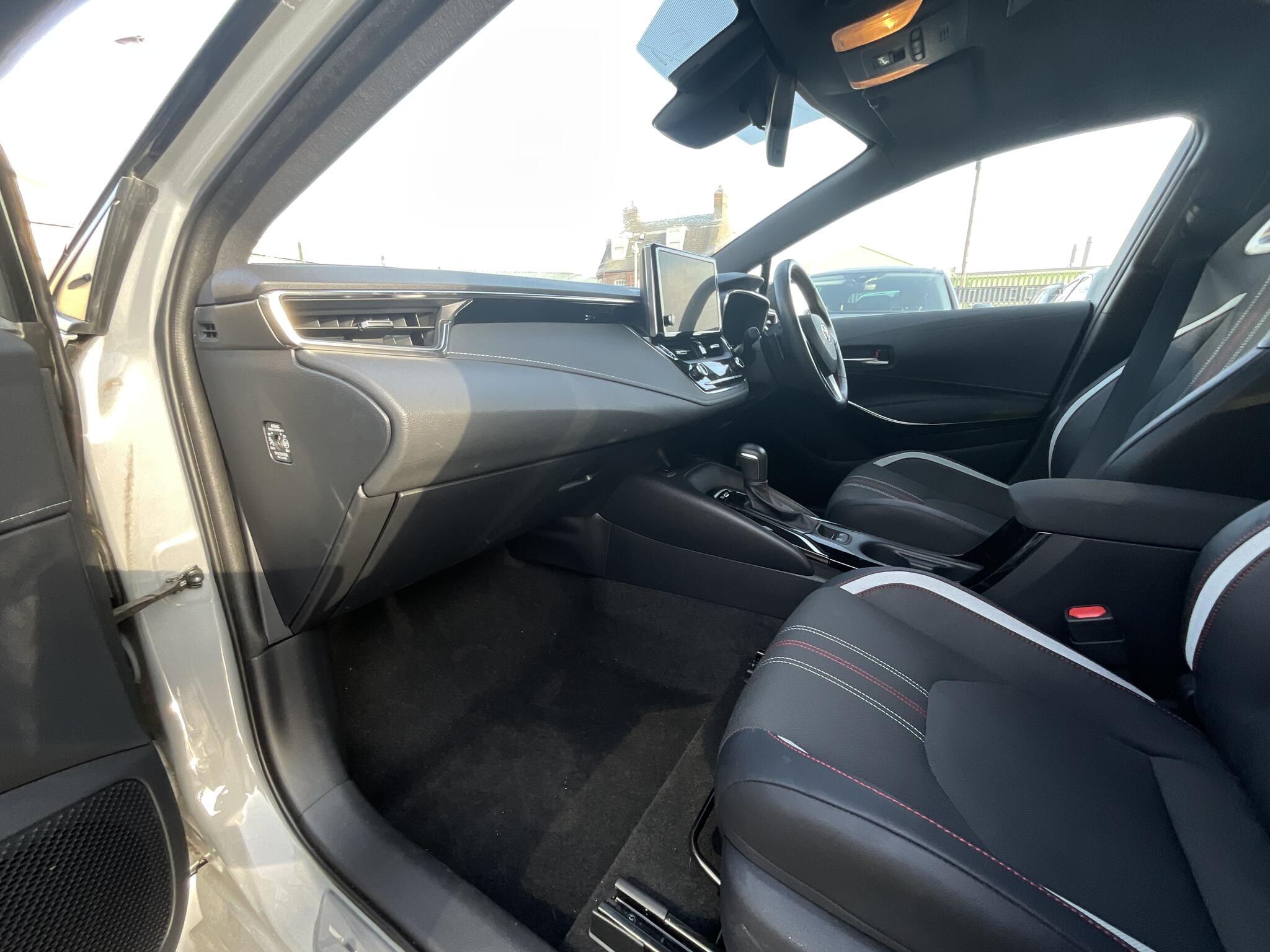 Toyota Corolla view 17