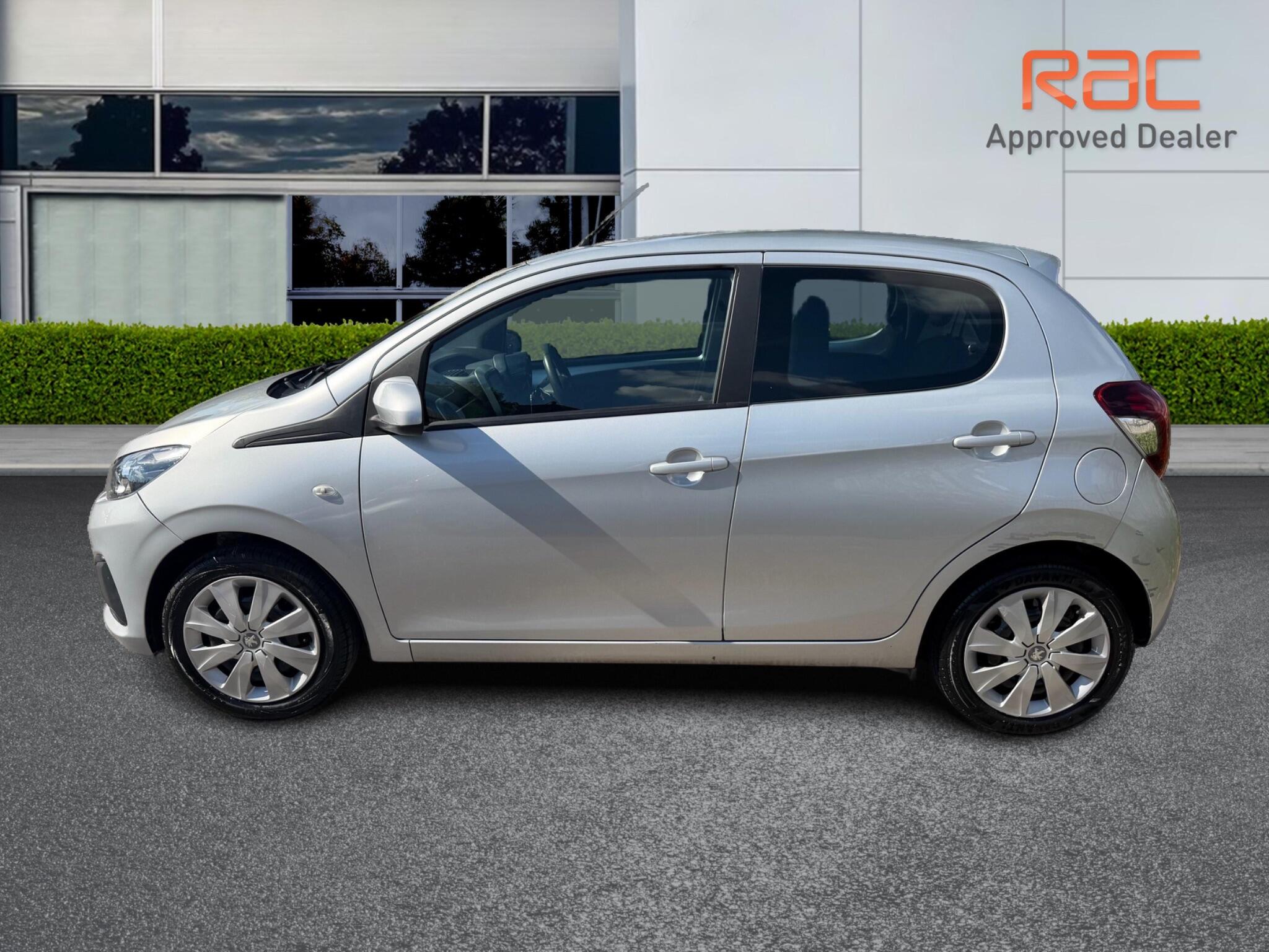 Peugeot 108 view 16