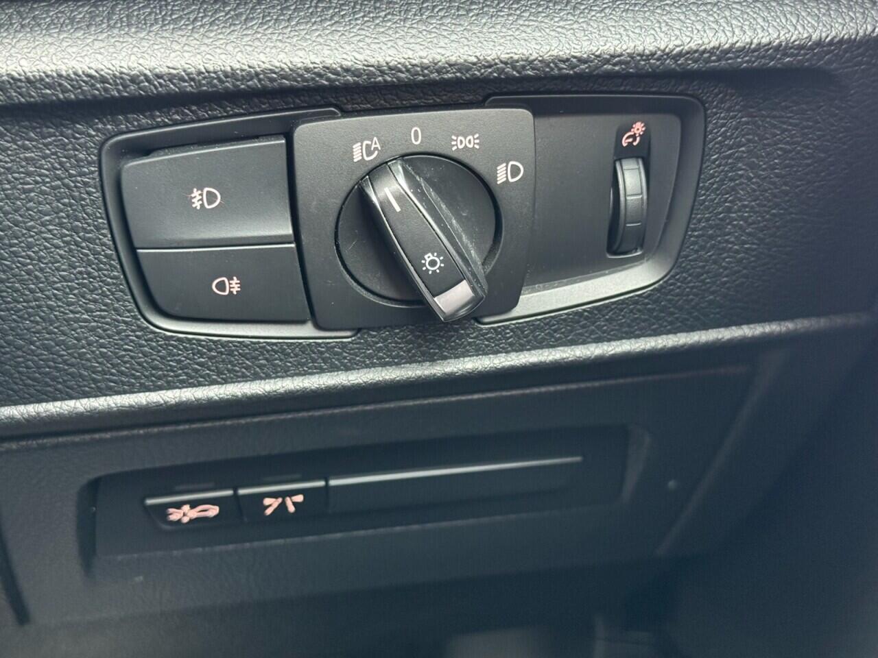 BMW 1 Series view 18