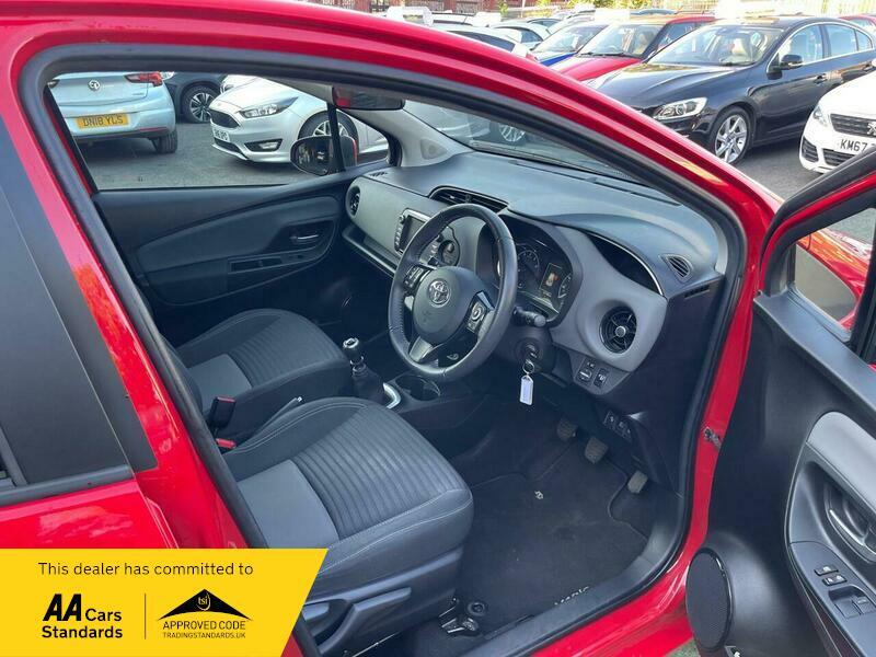 2017 Toyota Yaris 1.5 VVT-i Icon Euro 6 5dr • 37,180 miles image 19