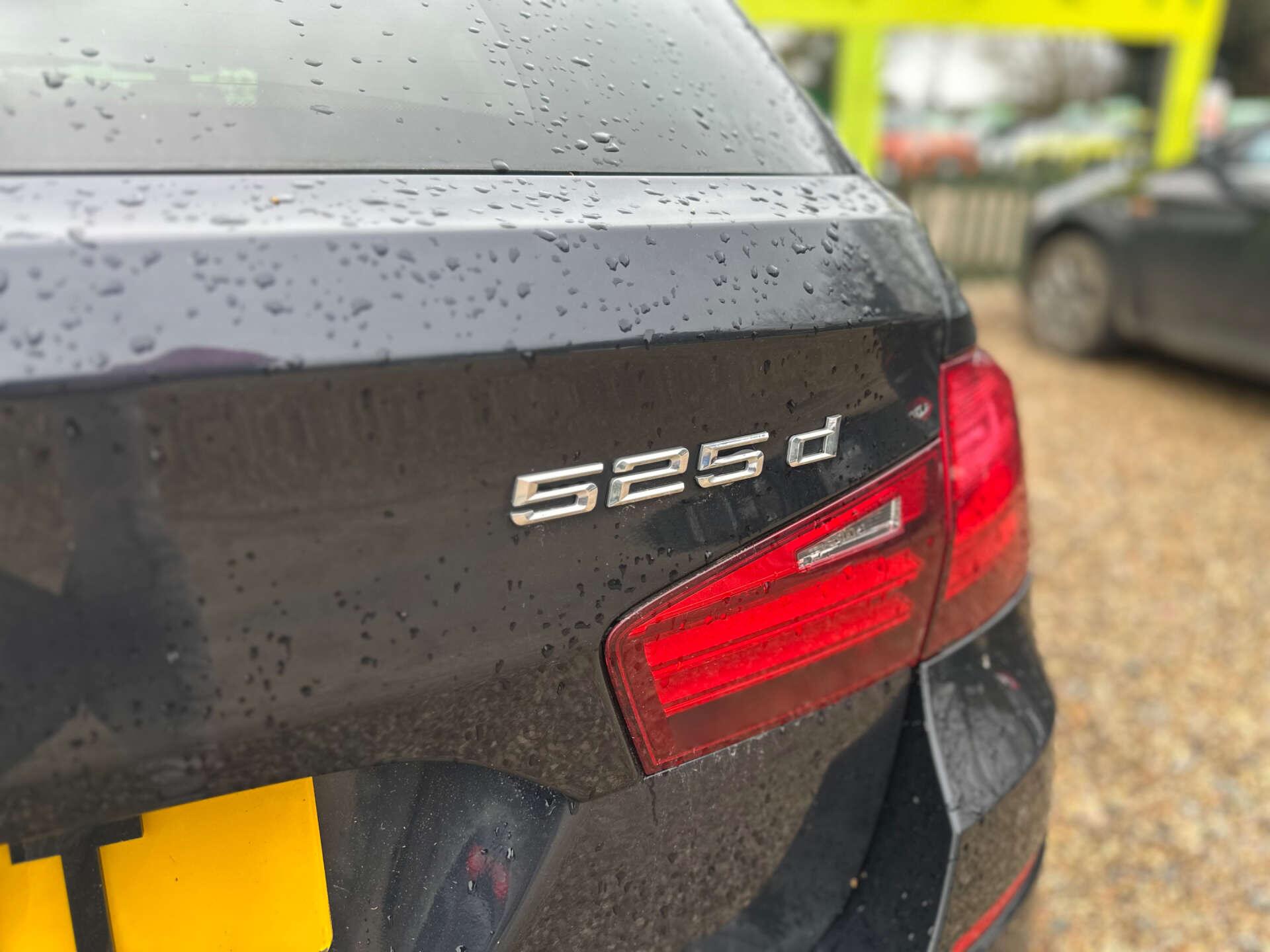 BMW 5 Series view 40