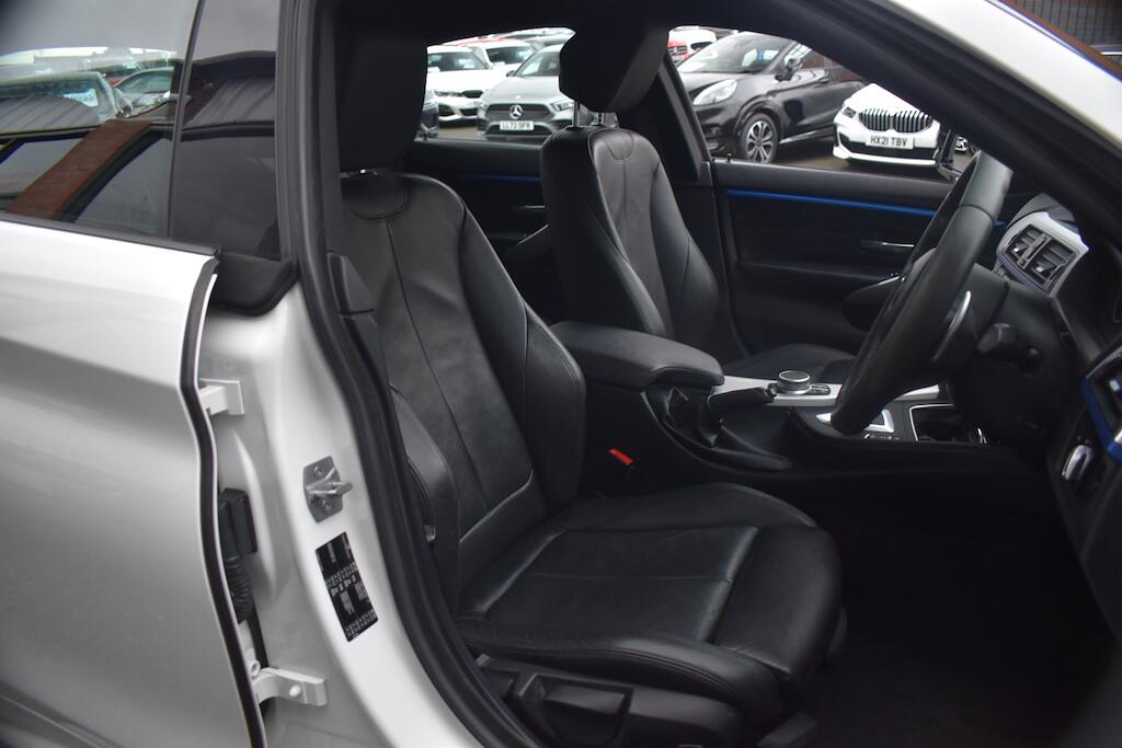 BMW 4 Series view 9