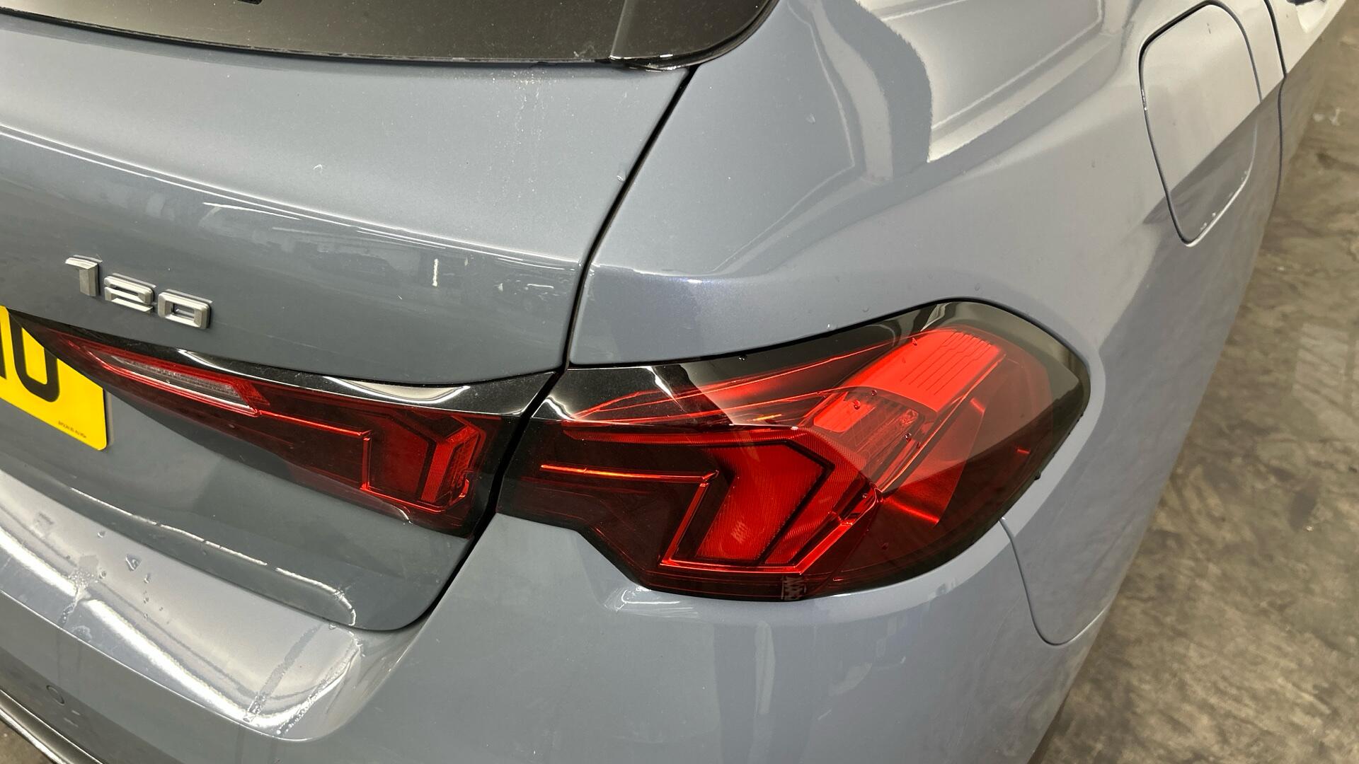 BMW 1 Series view 21