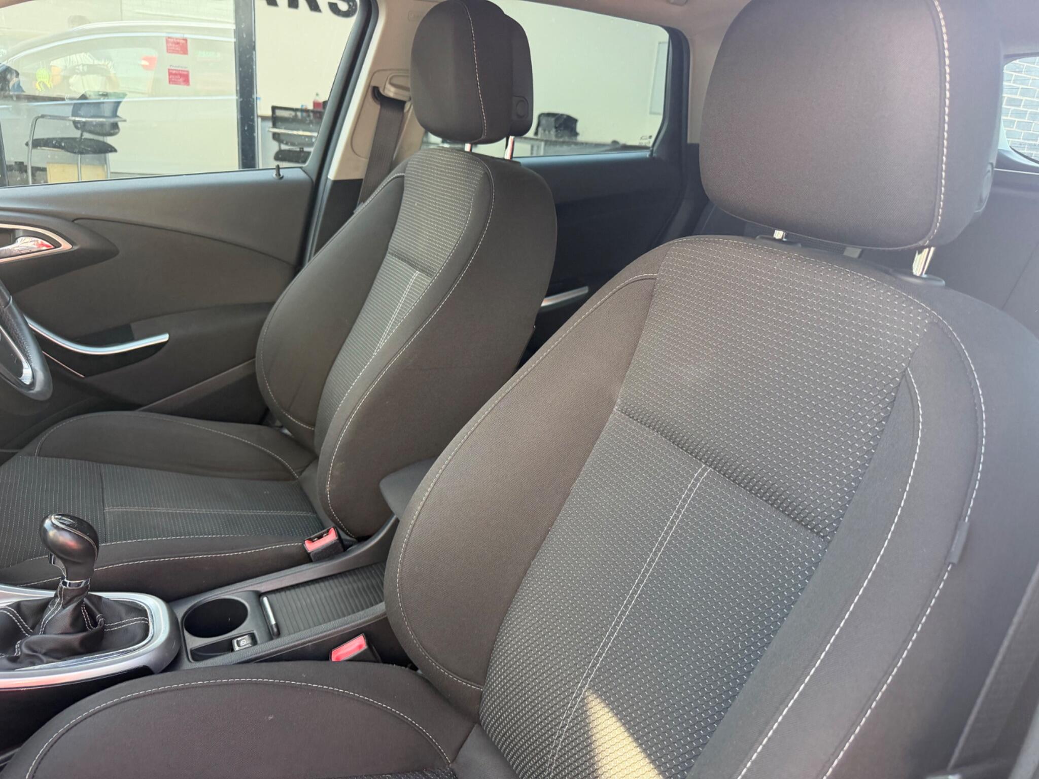 Vauxhall Astra view 28