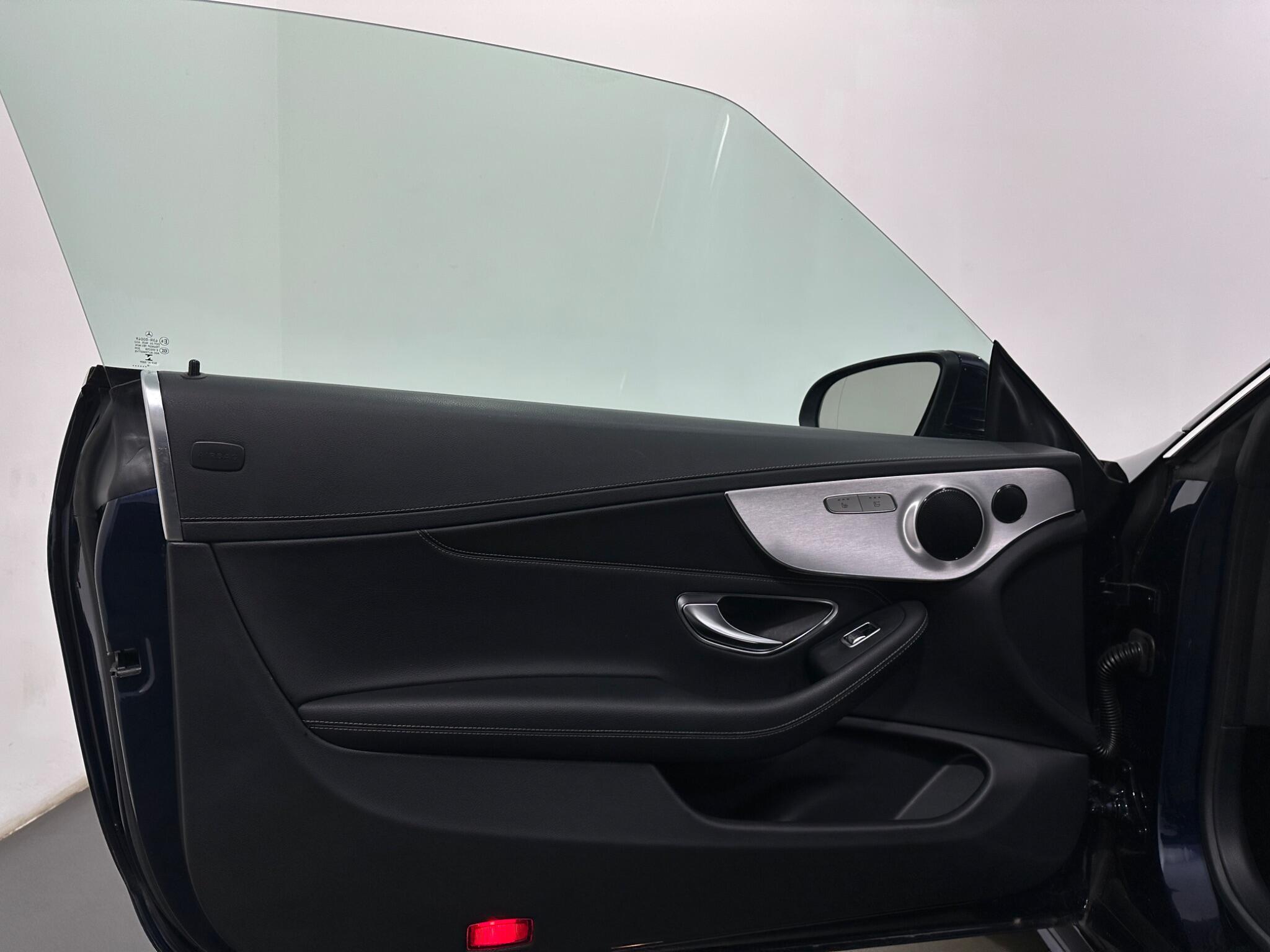 Mercedes-Benz C Class view 38