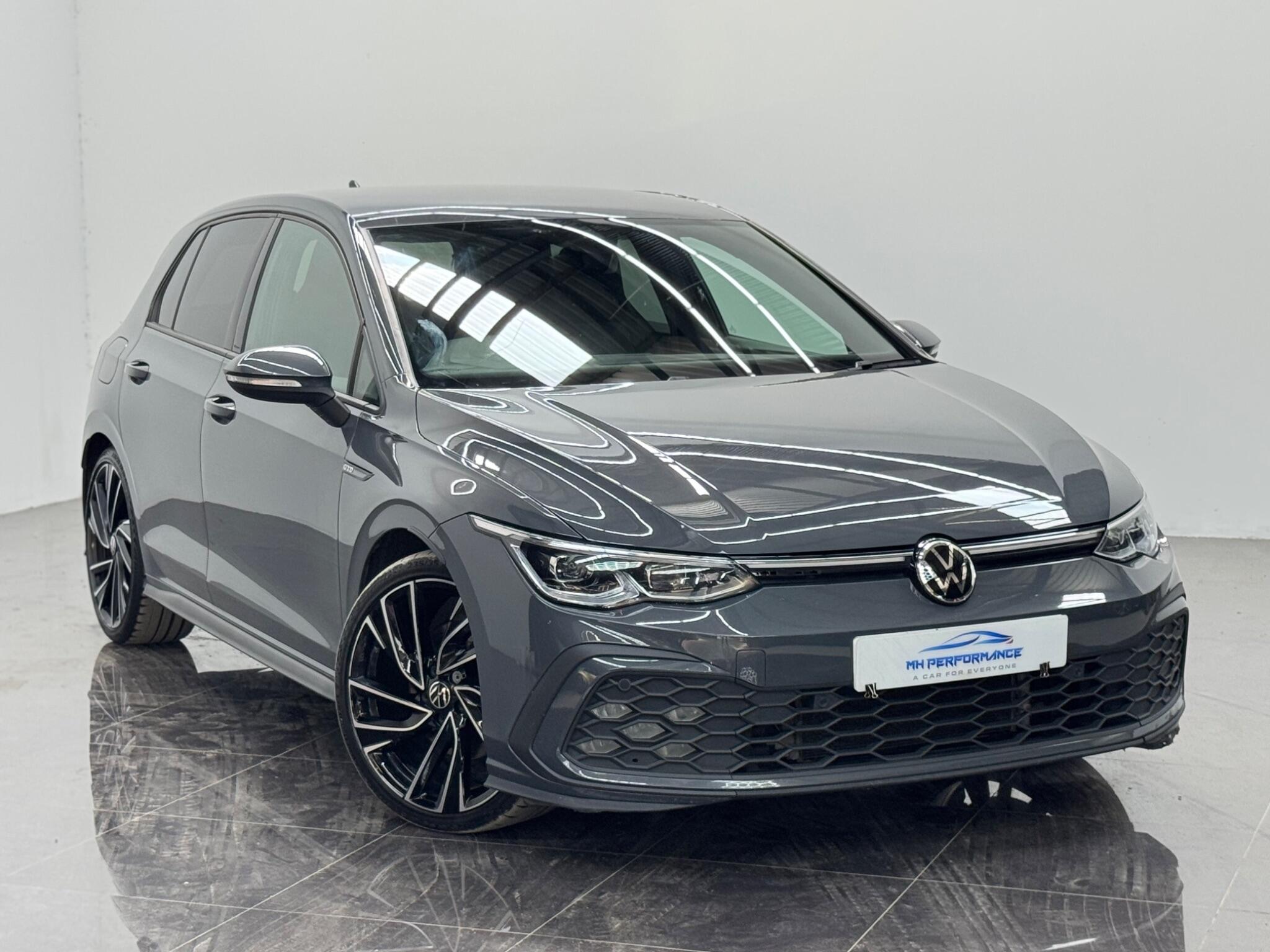 Volkswagen Golf view 3