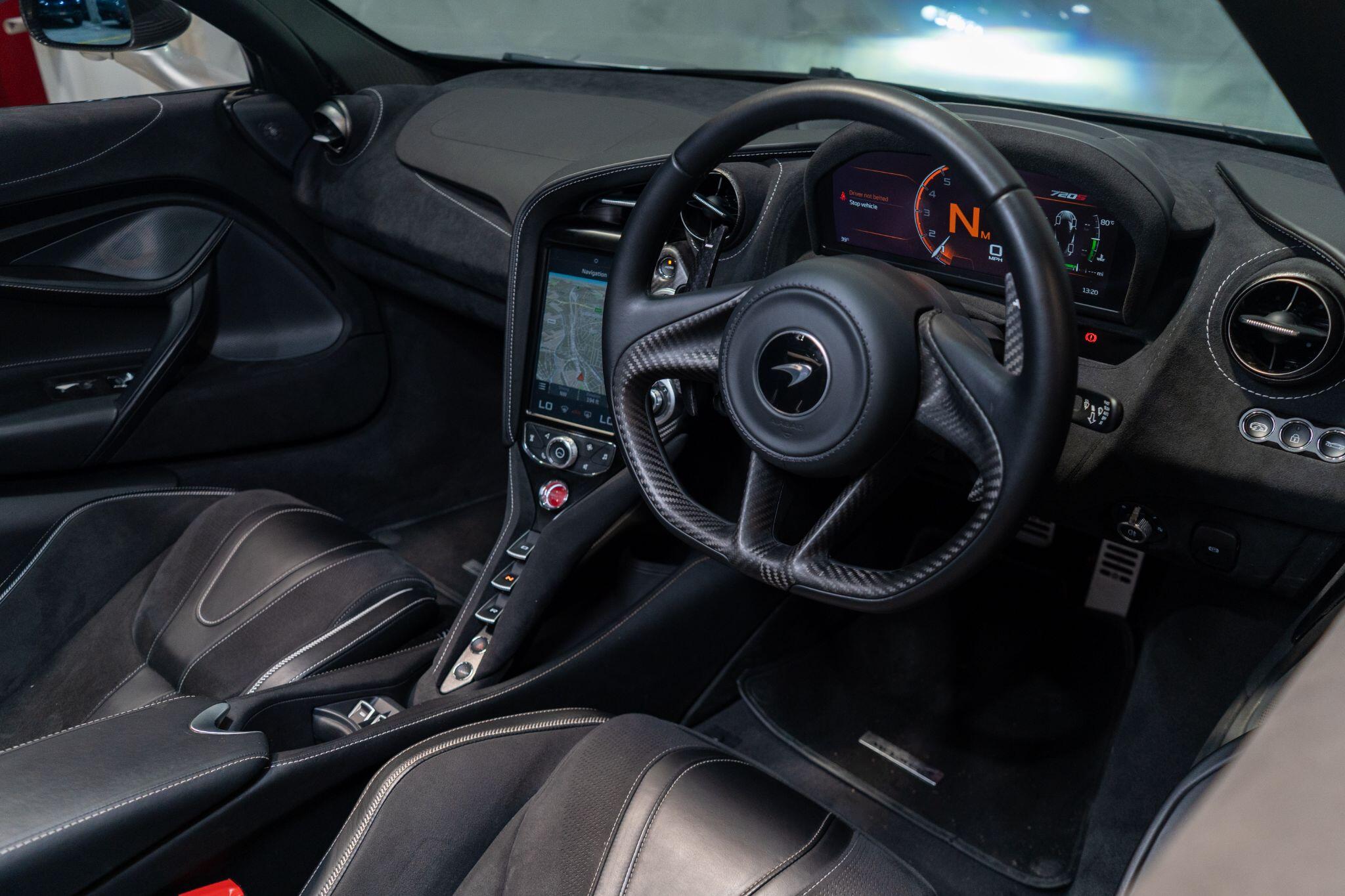 Mclaren 720s view 13