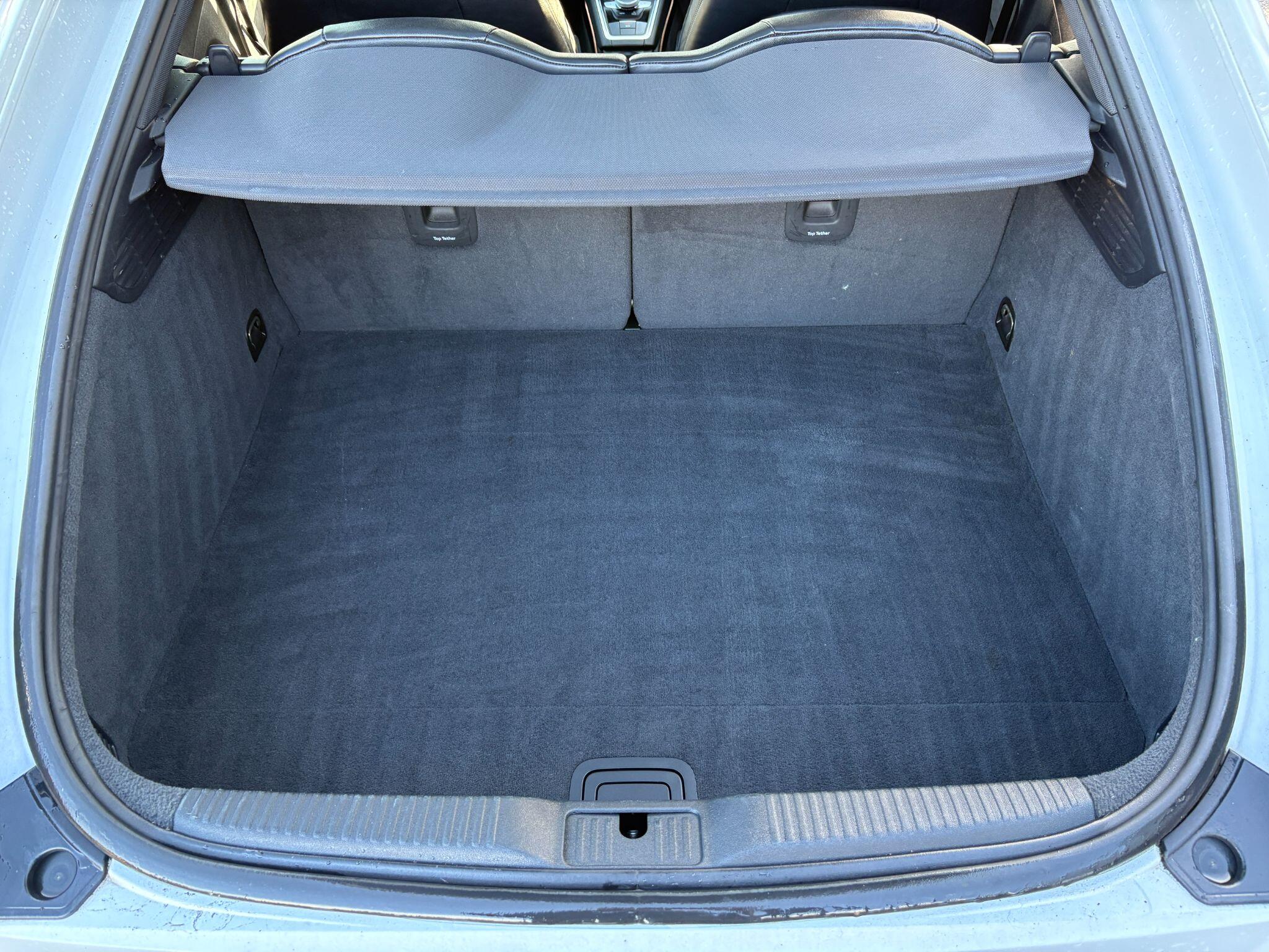 Audi TT view 16