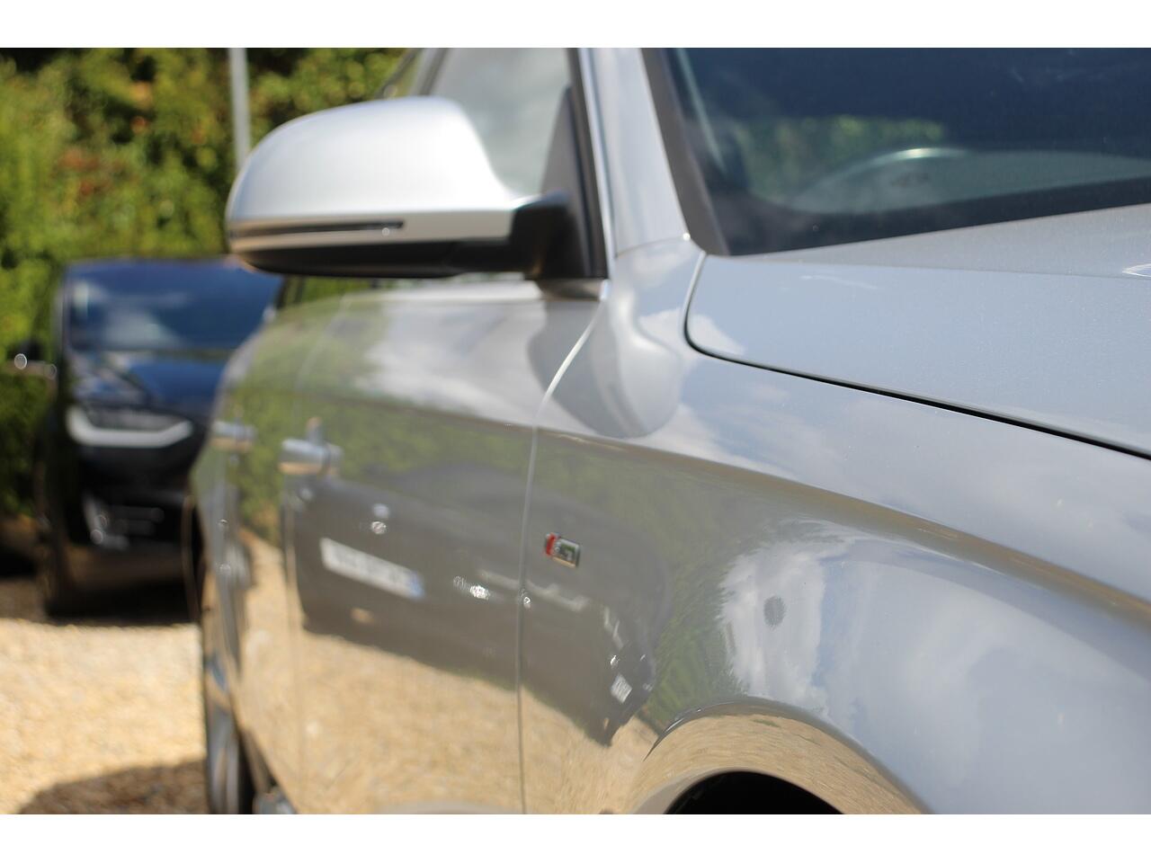 Audi A4 view 45