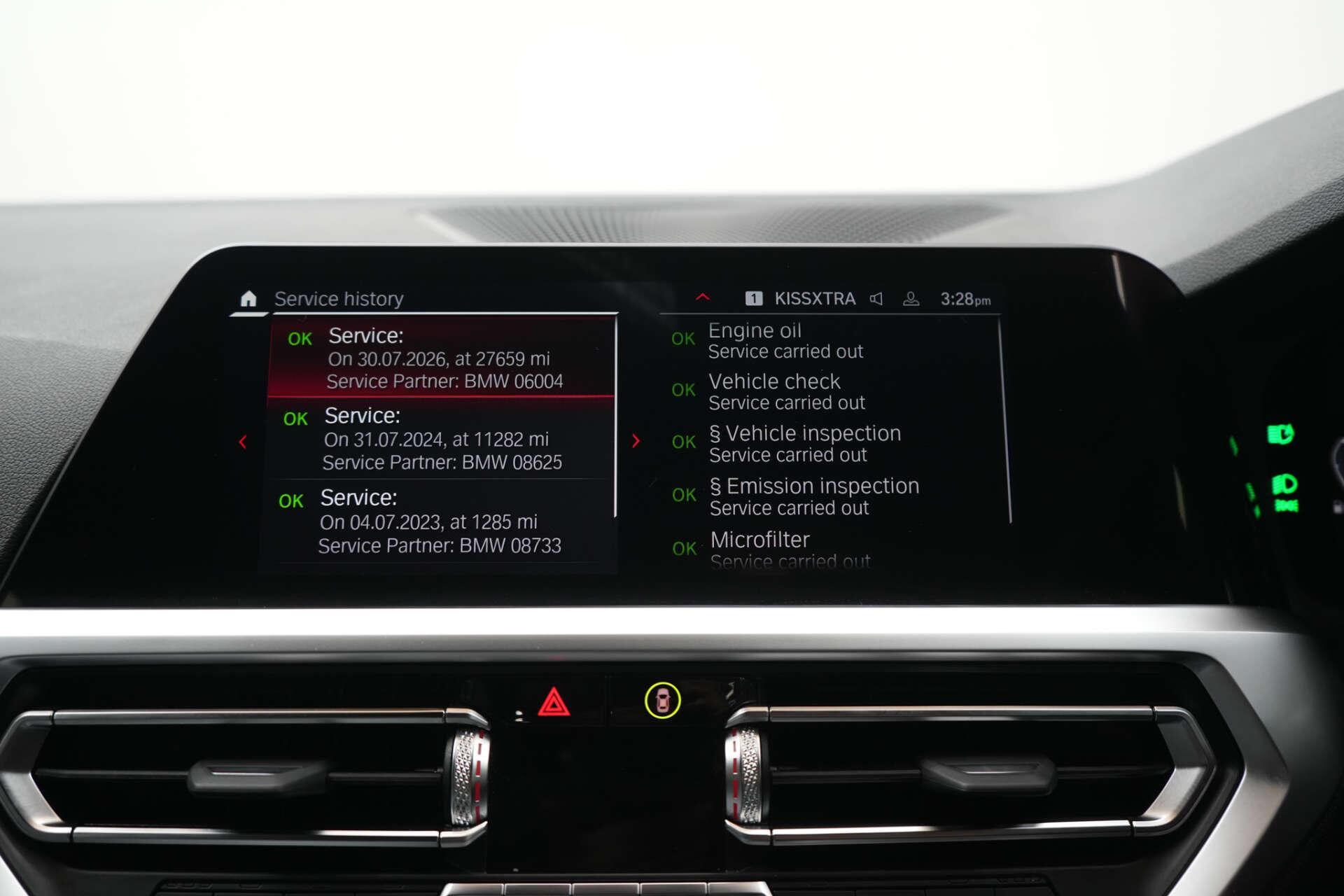 BMW M4 view 30