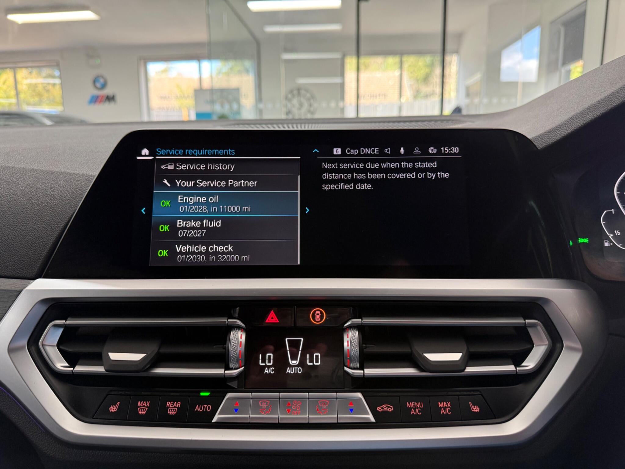 BMW 3 Series view 15