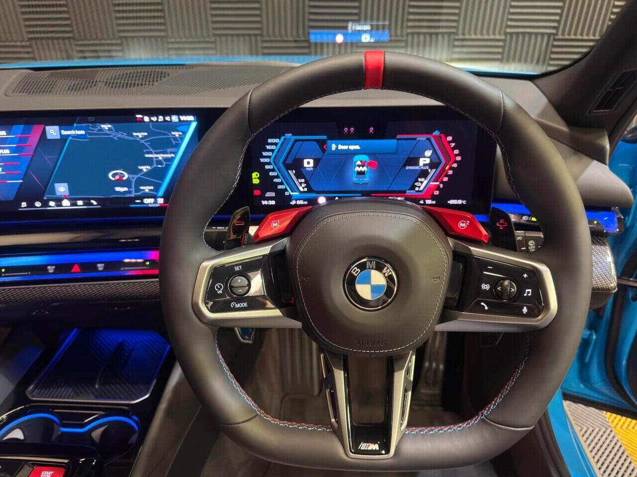 BMW M5 view 10