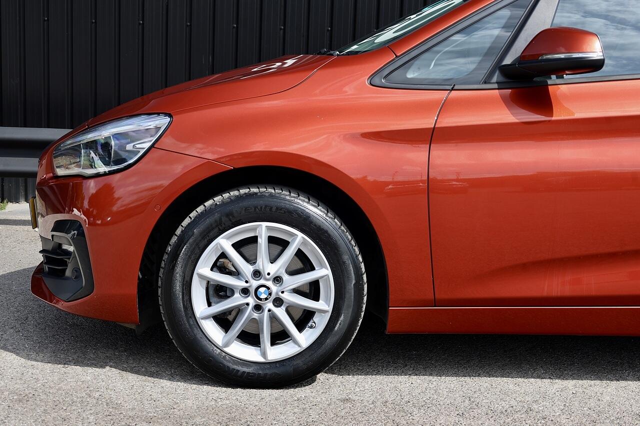 BMW 2 Series Active Tourer view 28