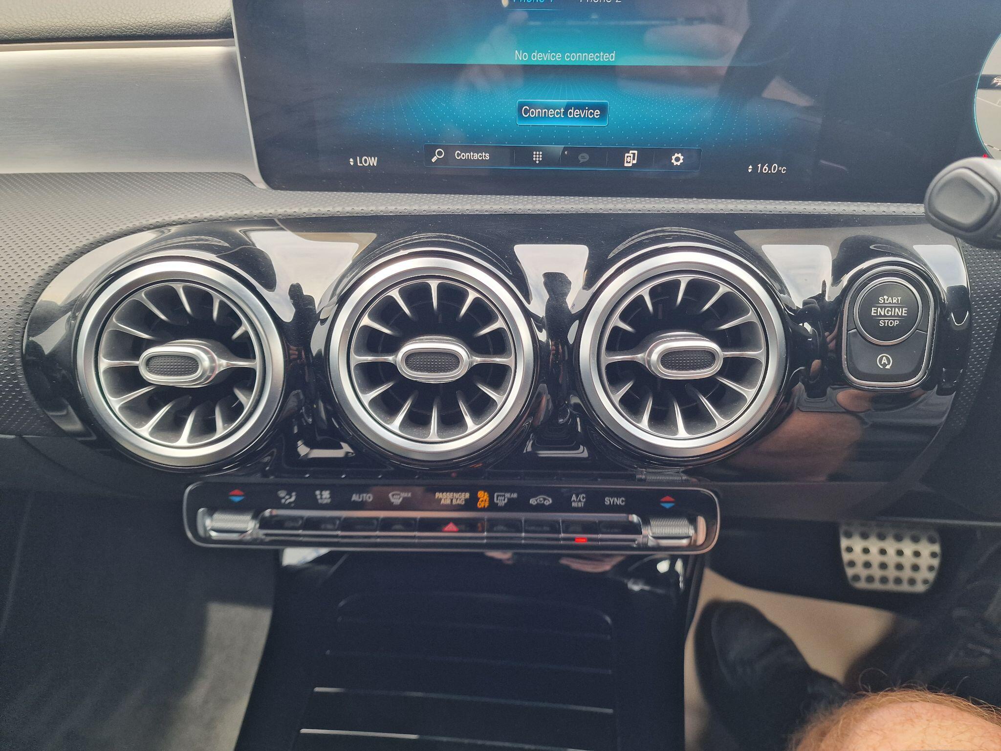 Mercedes-Benz CLA view 23