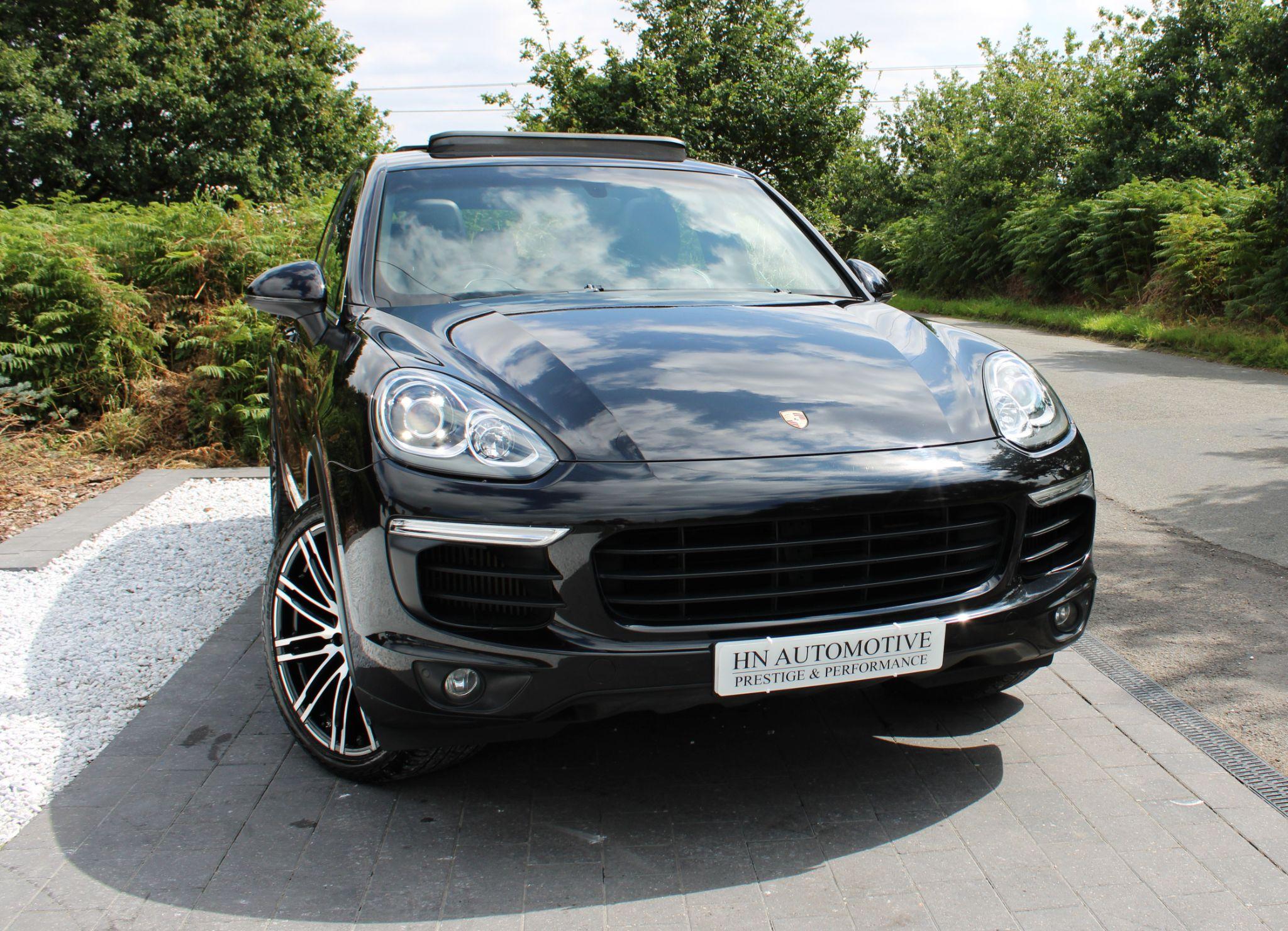 2016 Porsche Cayenne 4.2 TD V8 S TiptronicS 4WD Euro 6 (s/s) 5dr • 87,000 miles image 22