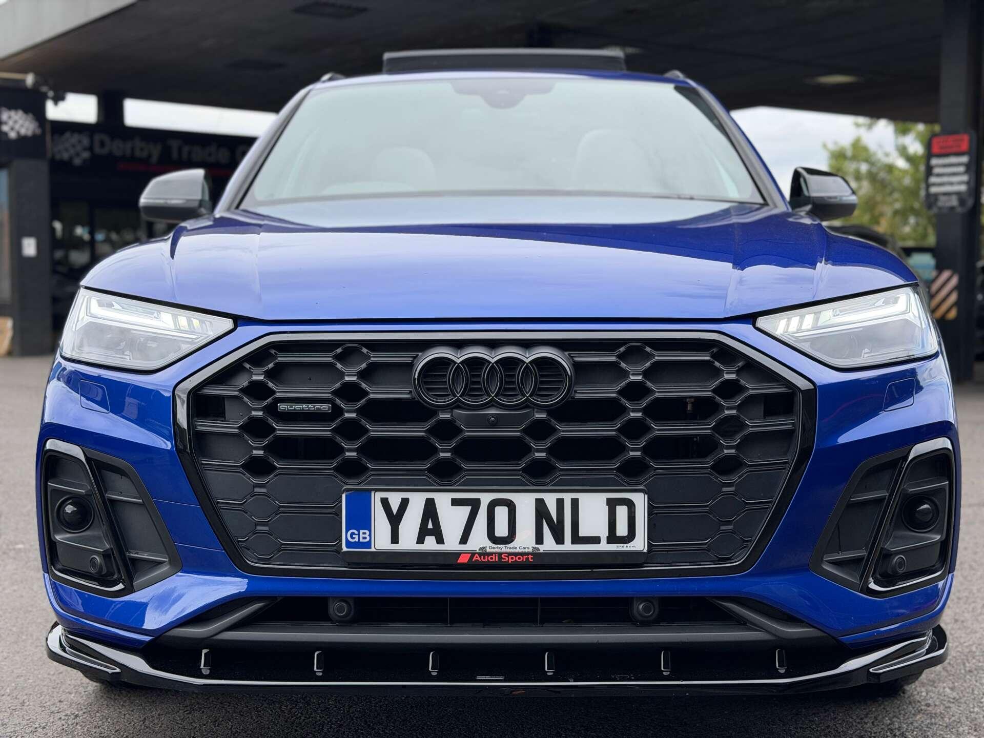 Audi Q5 view 7