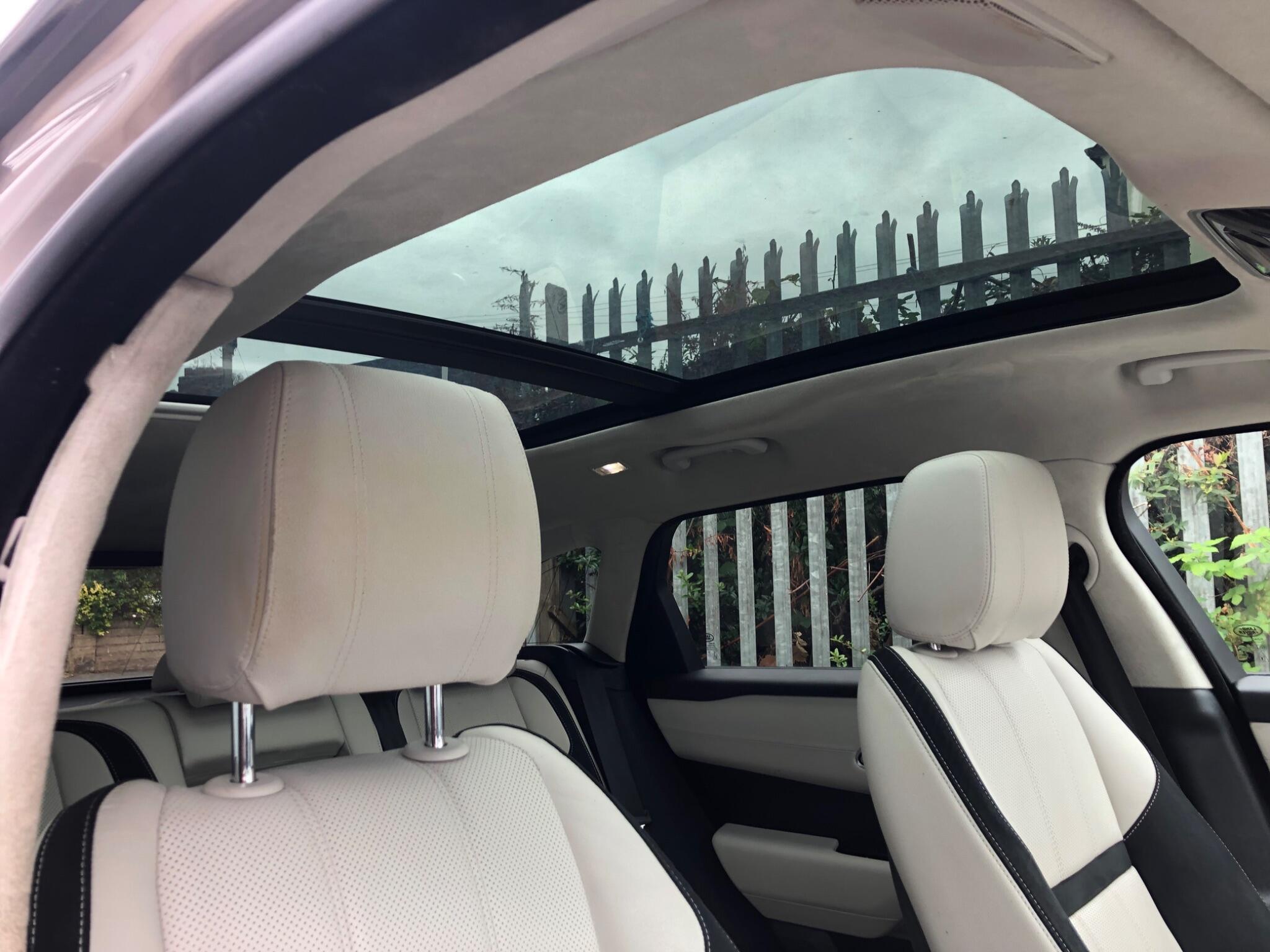 Land Rover Range Rover Velar view 13